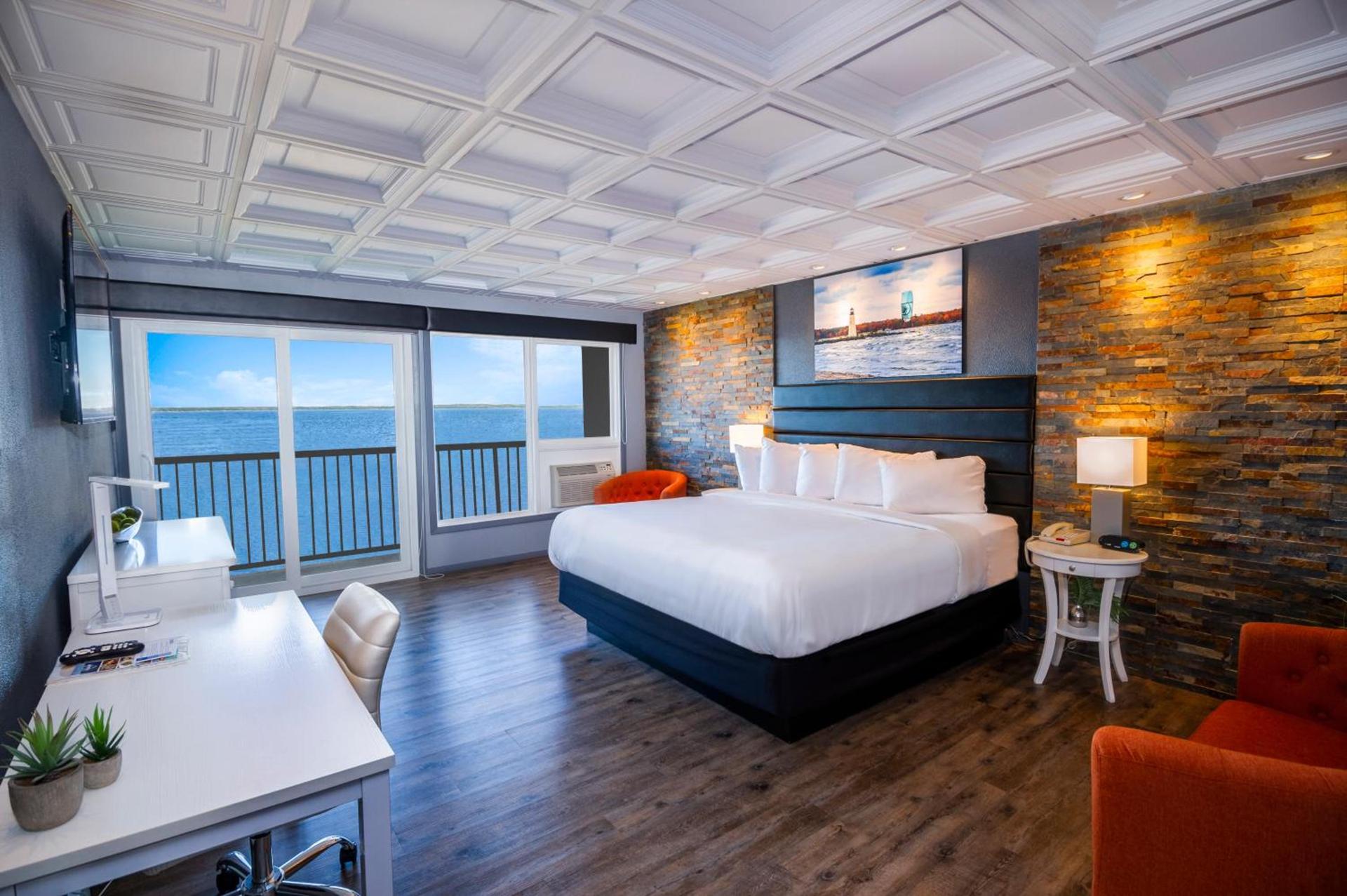 Terrace Bay Hotel - Lakefront photo 58