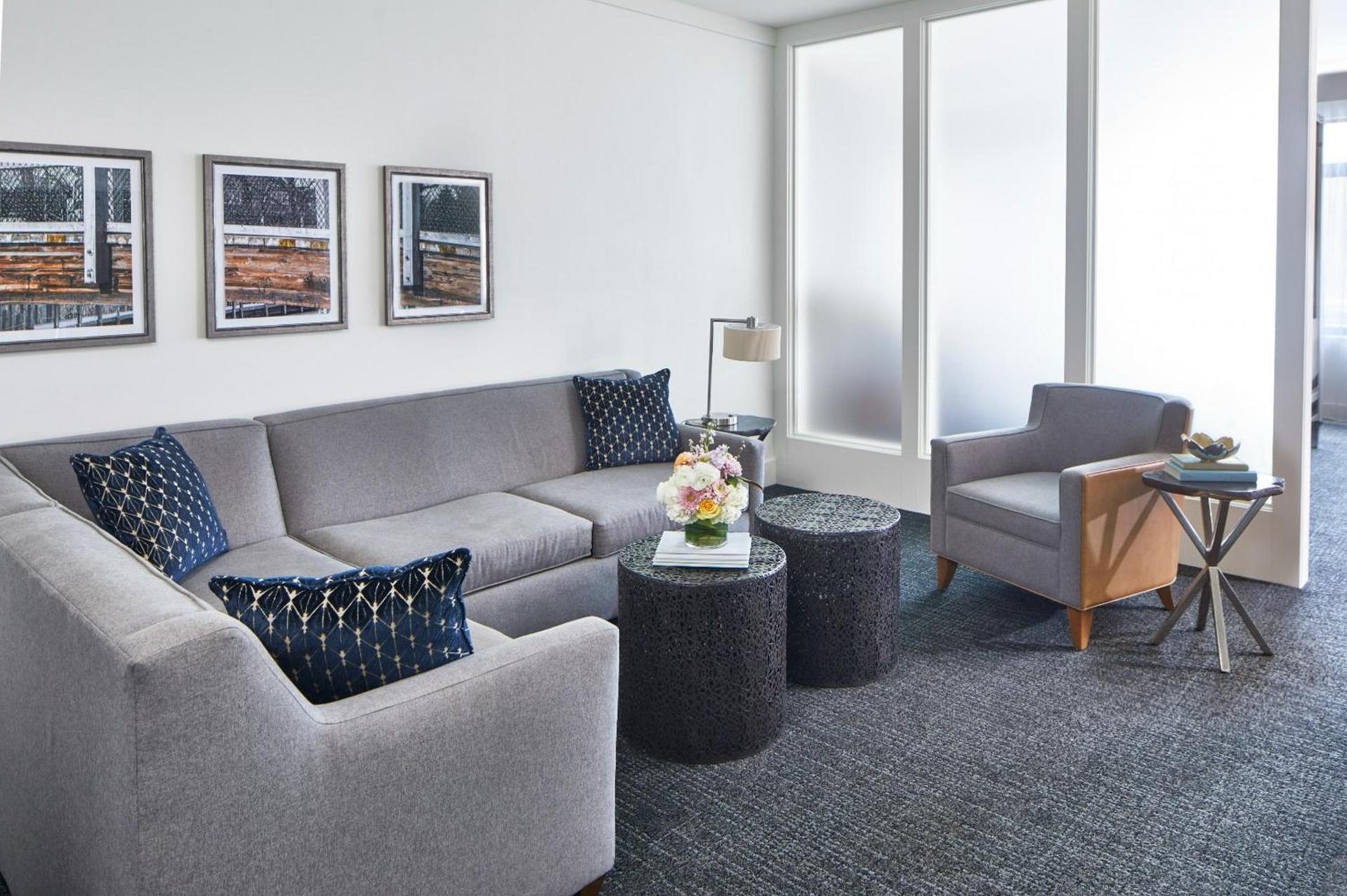The Hotel Landing photo 42