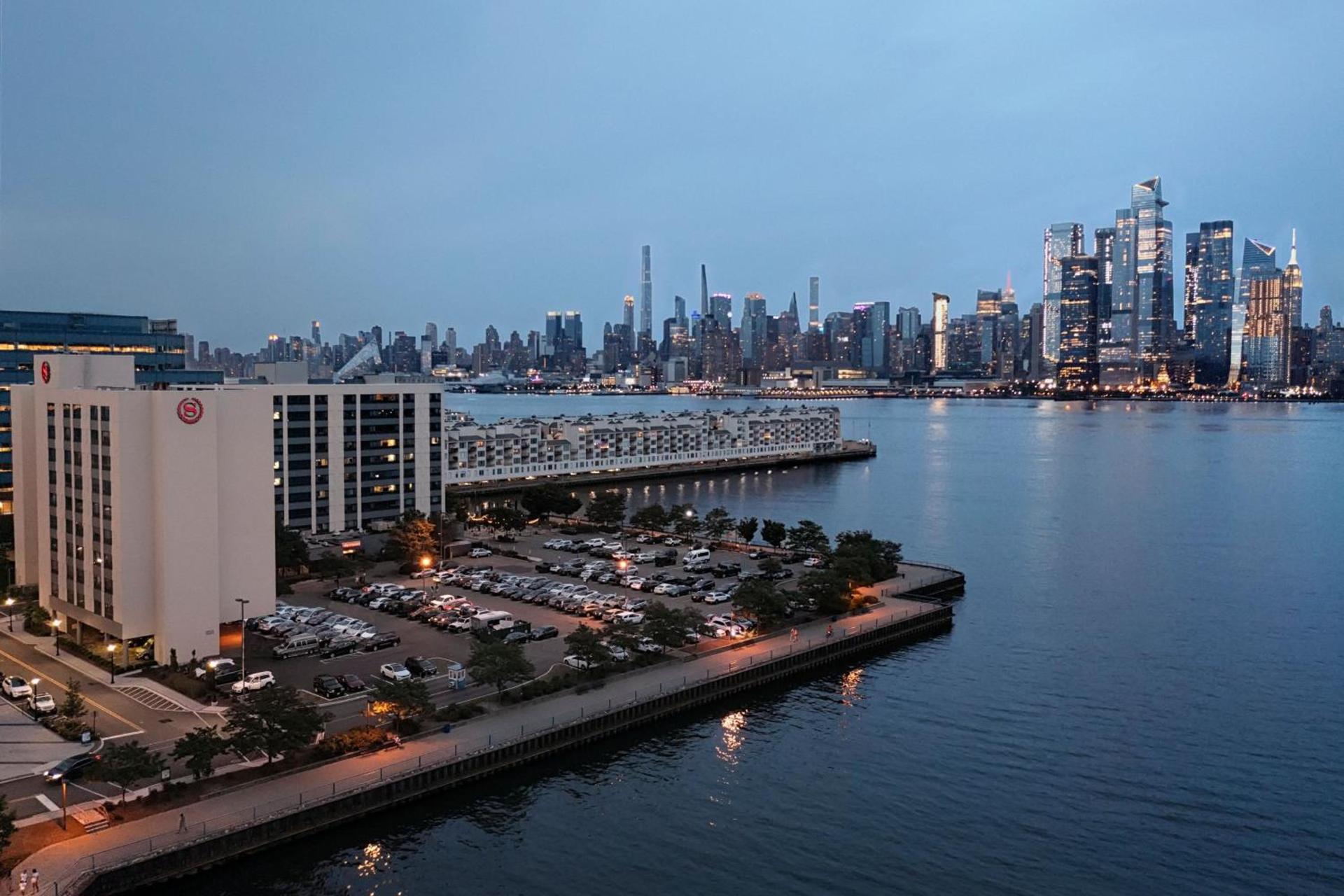 Sheraton Lincoln Harbor Hotel photo 12