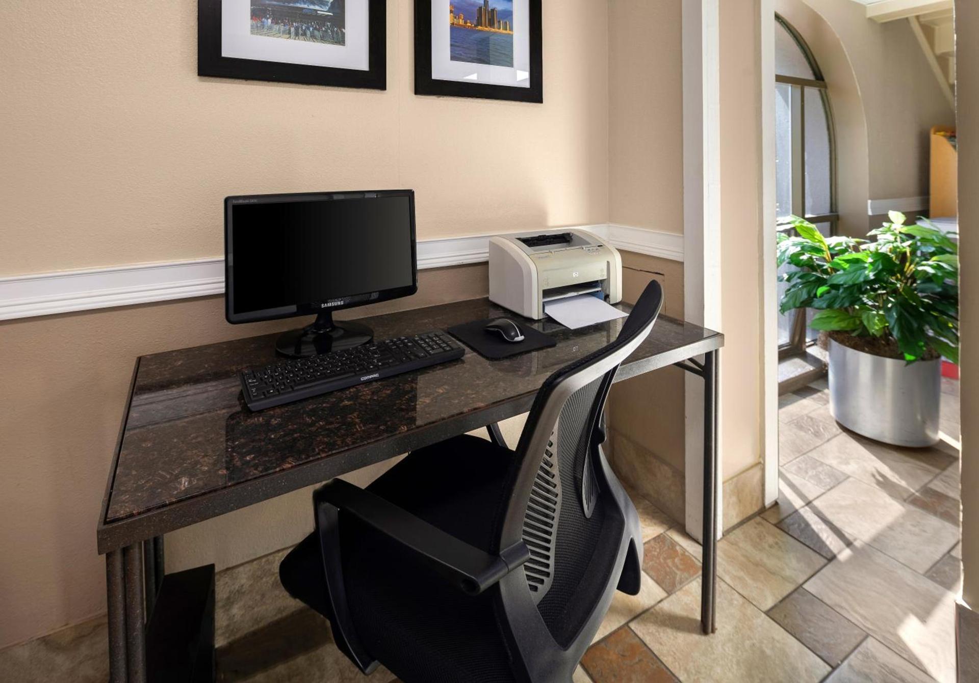 Park Inn by Radisson photo 12