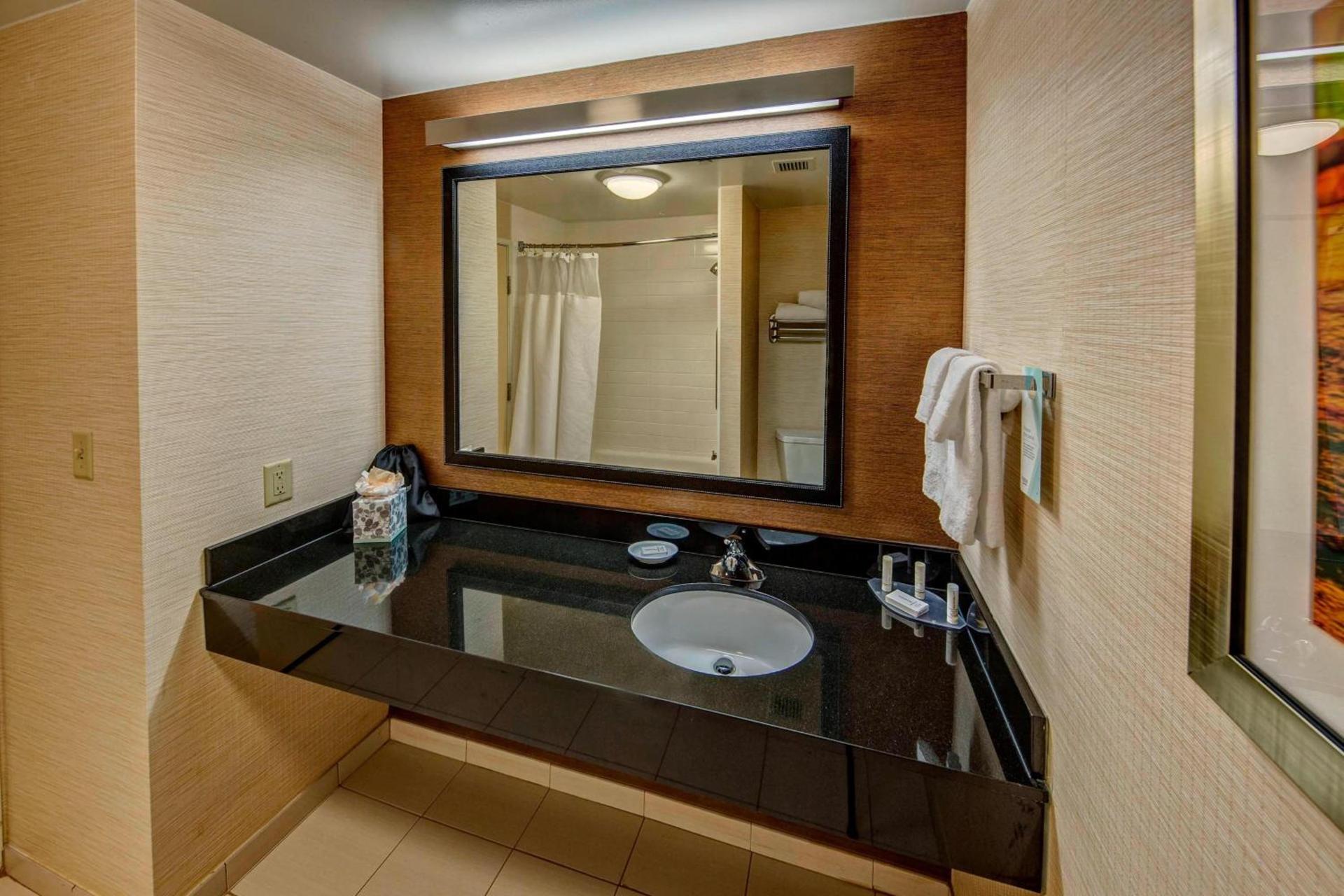 Fairfield Inn and Suites by Marriott Austin Northwest/The Domain Area photo 15