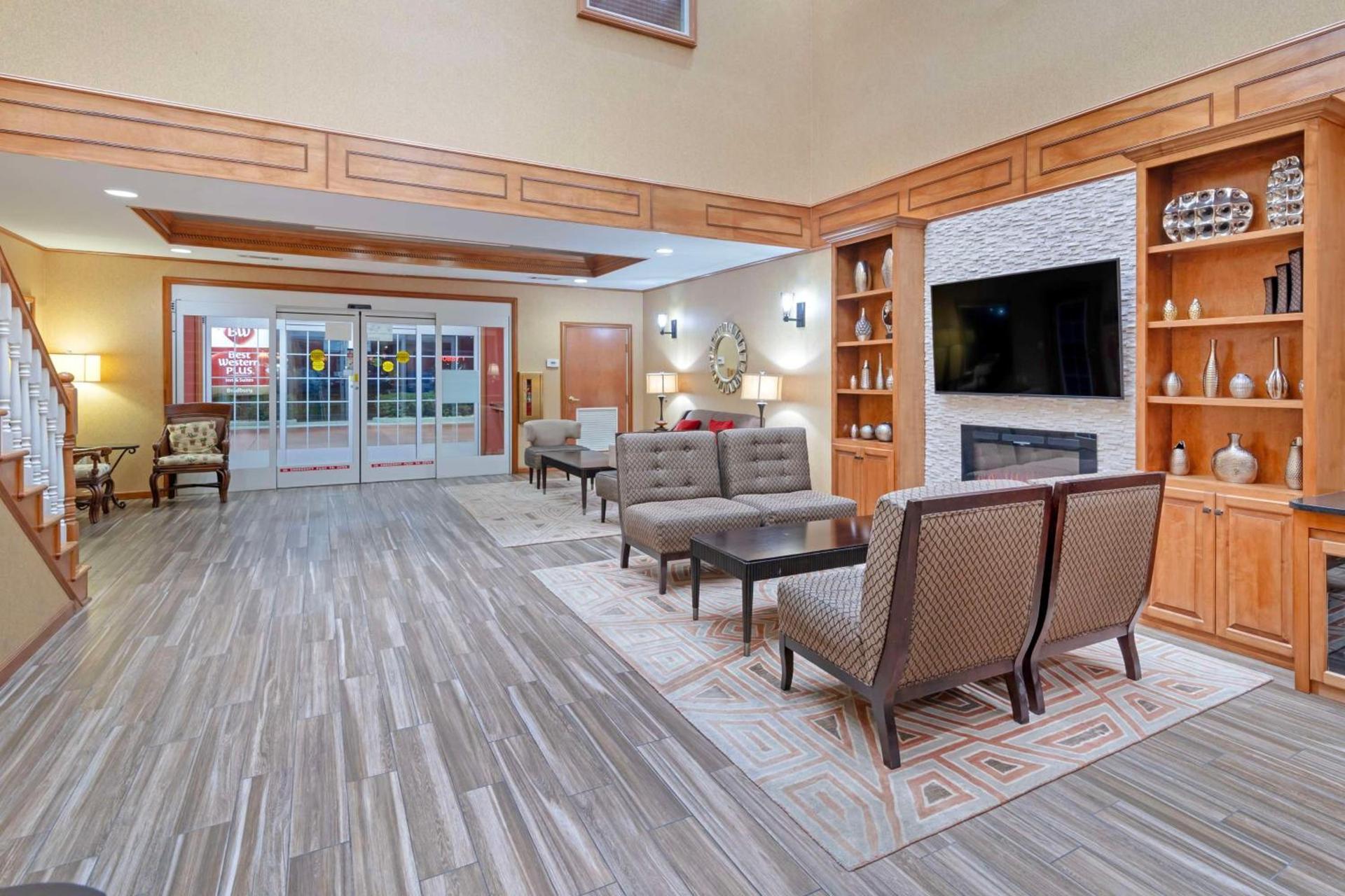 Best Western Plus Bradbury Inn and Suites photo 12