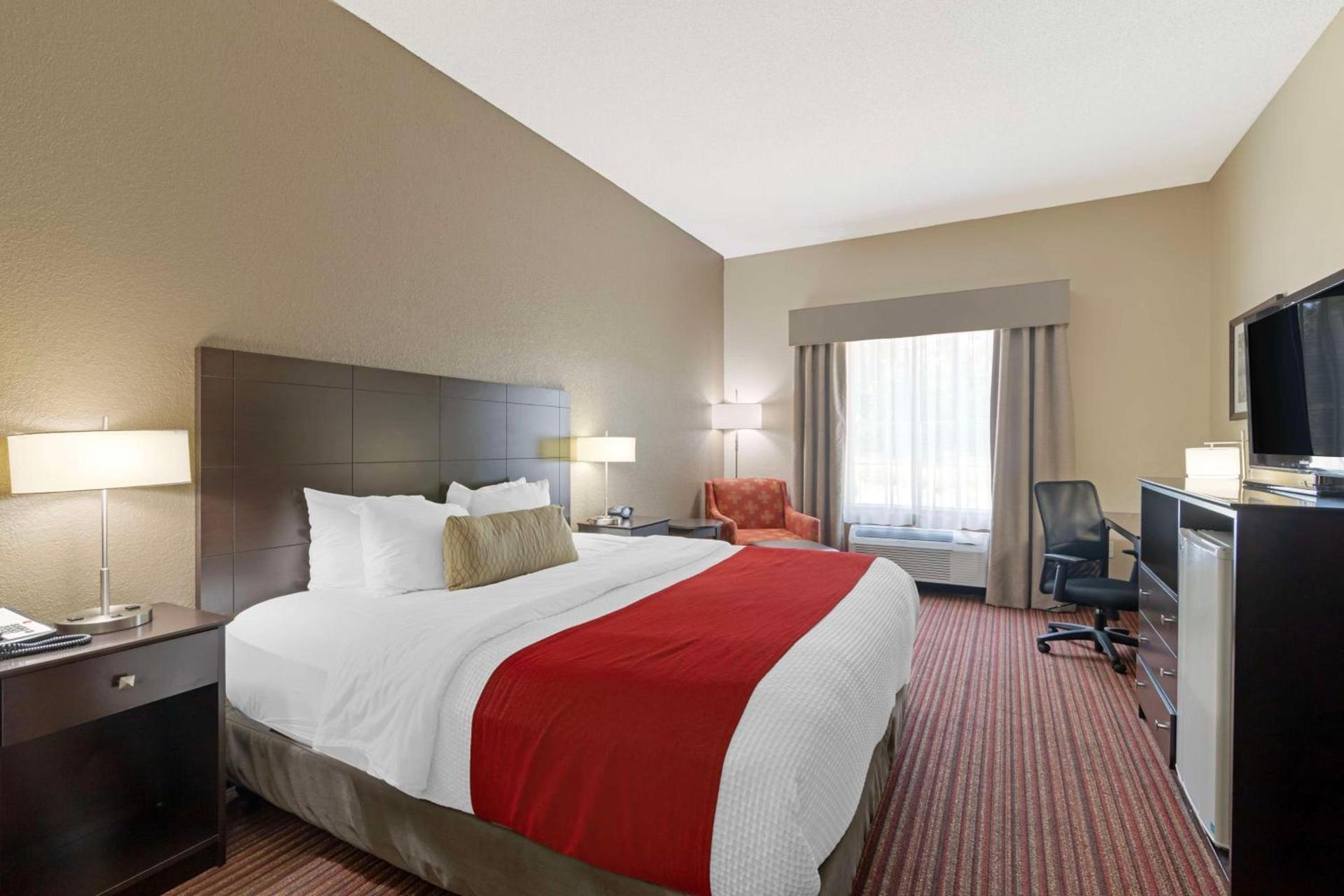 Best Western Plus Bradbury Inn and Suites photo 24