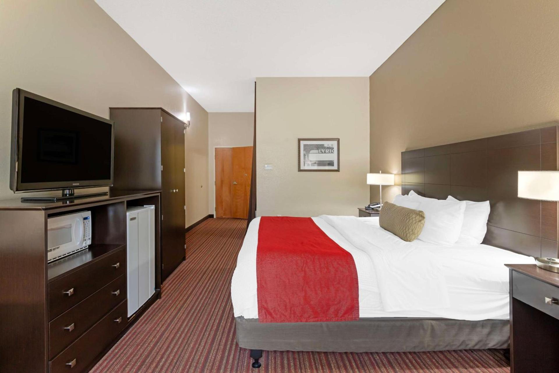 Best Western Plus Bradbury Inn and Suites photo 25