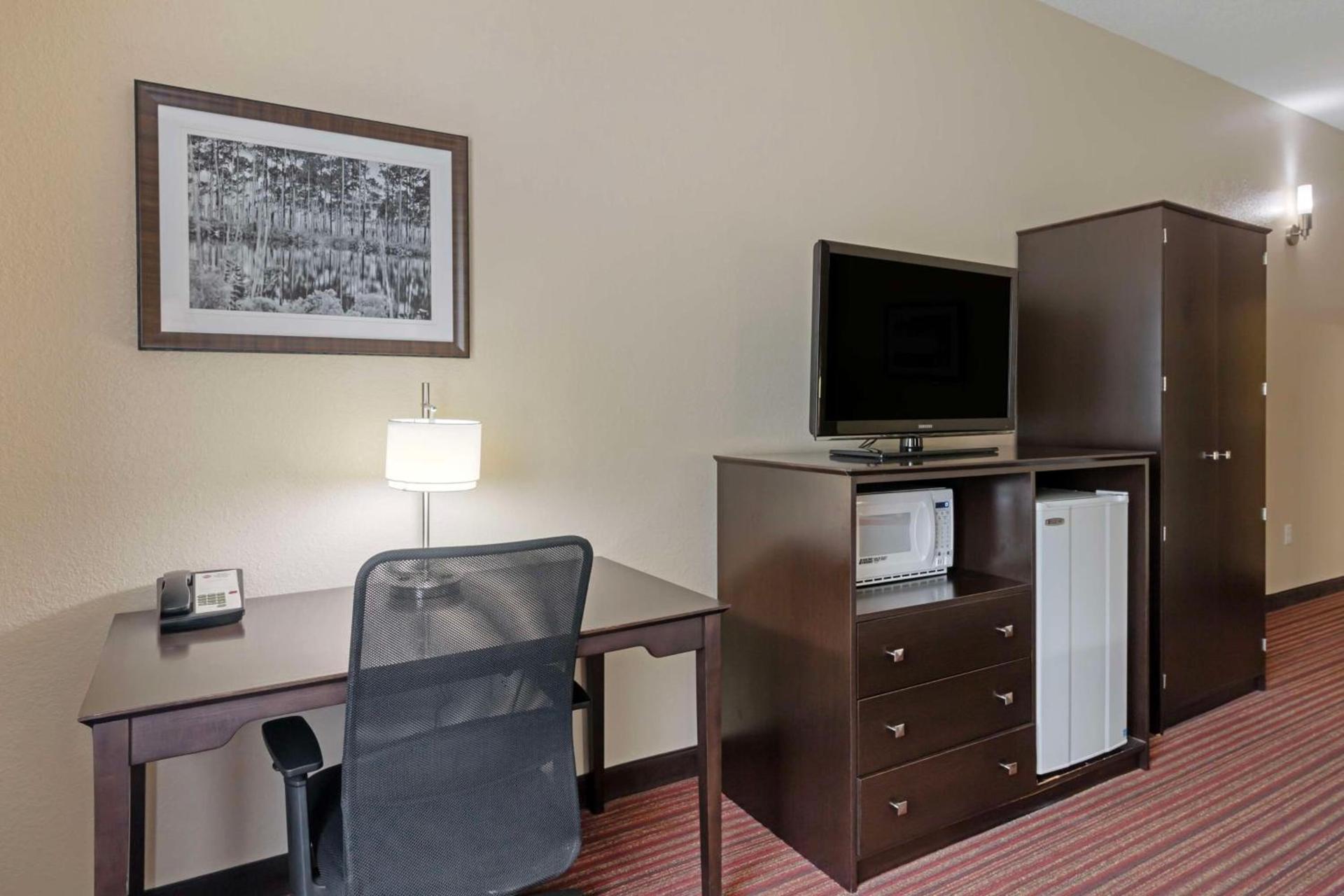 Best Western Plus Bradbury Inn and Suites photo 26