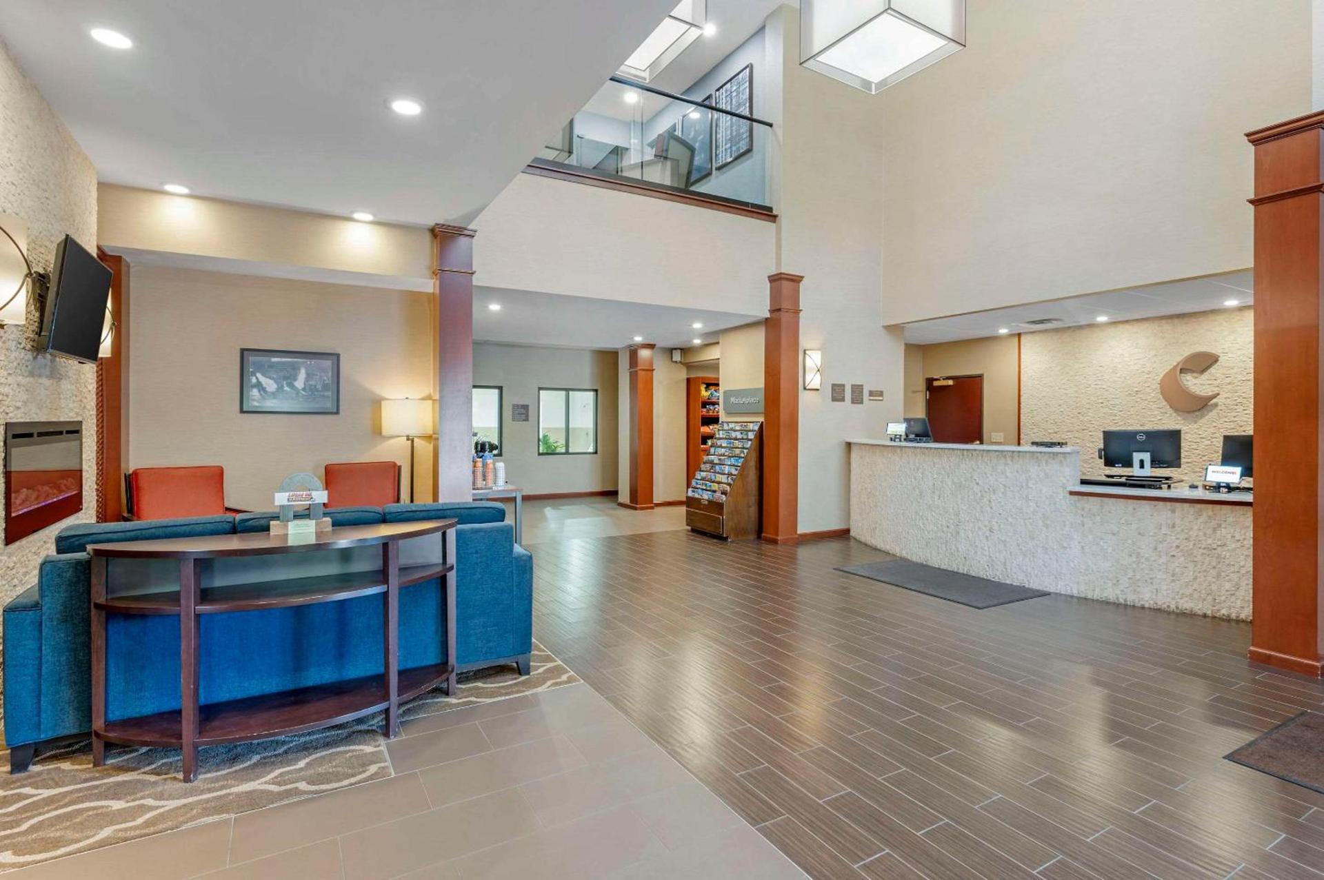 Comfort Suites West Indianapolis - Brownsburg photo 10