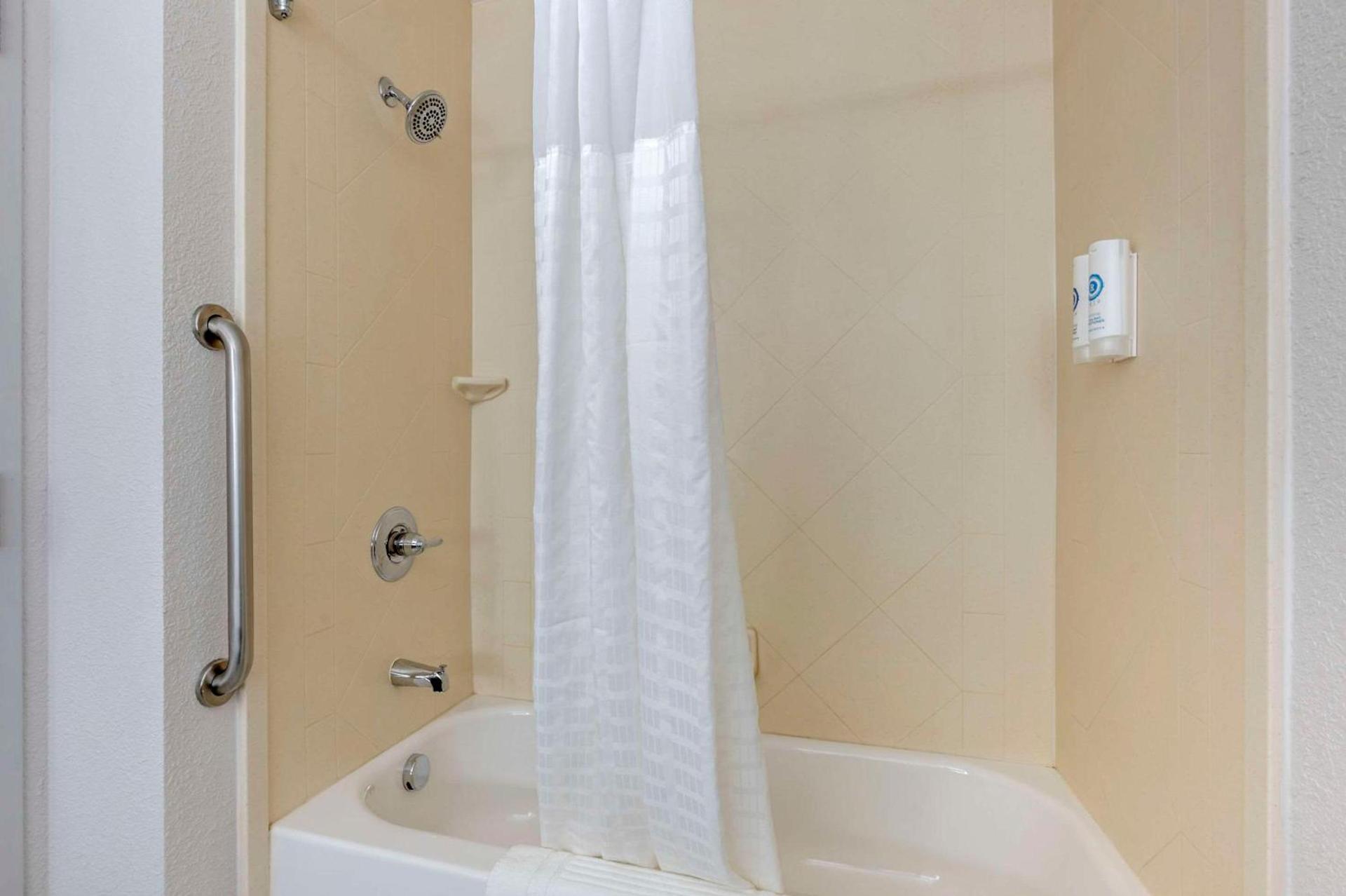 Comfort Suites West Indianapolis - Brownsburg photo 14