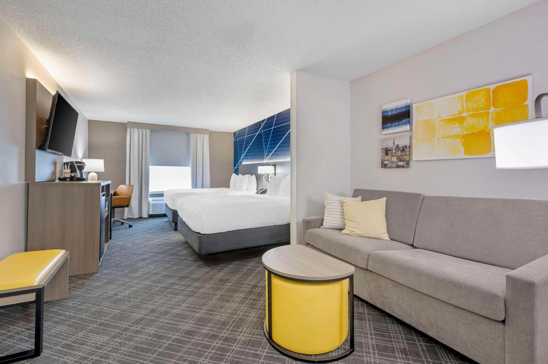 Comfort Suites West Indianapolis - Brownsburg photo 20