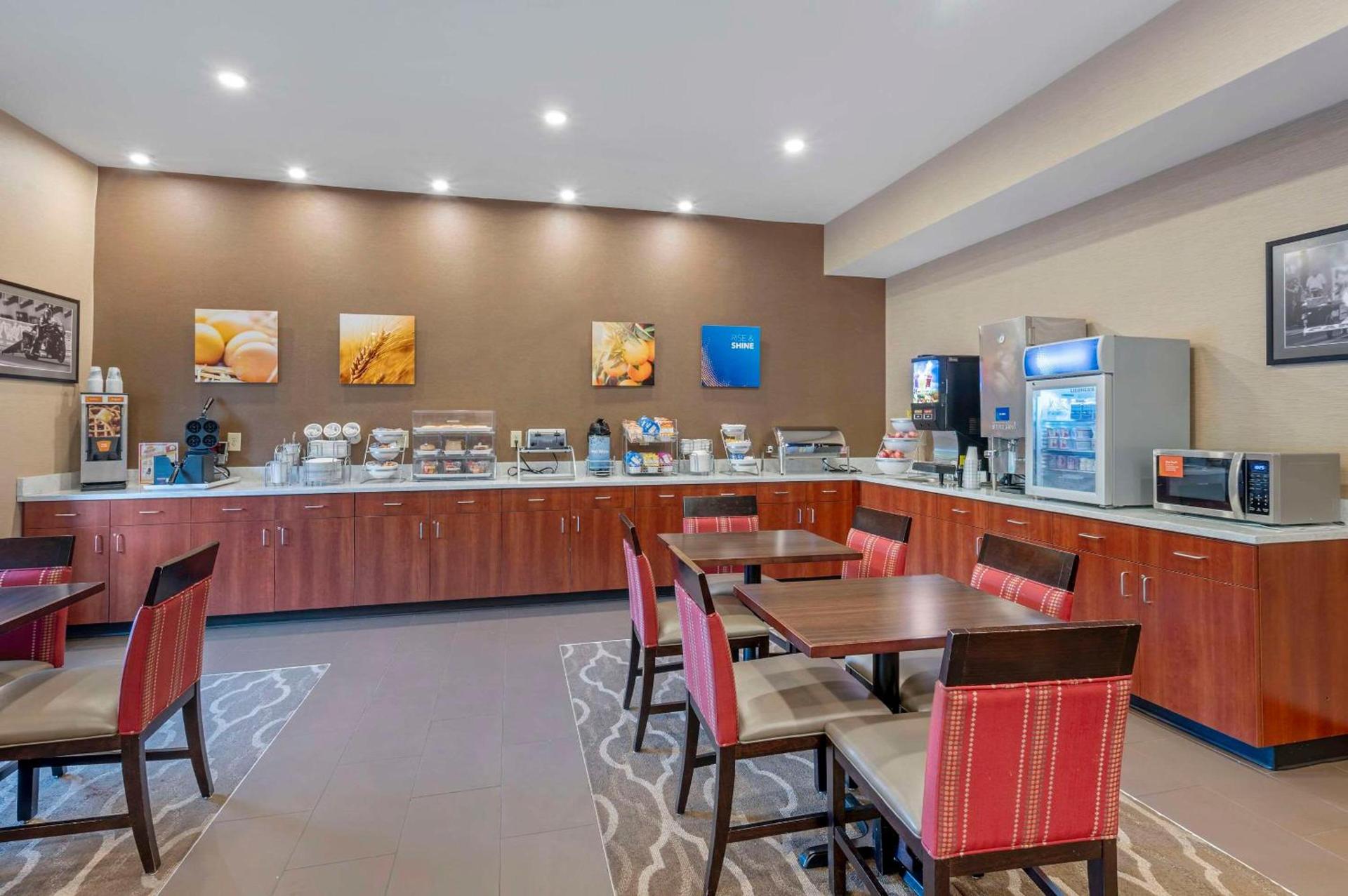 Comfort Suites West Indianapolis - Brownsburg photo 28