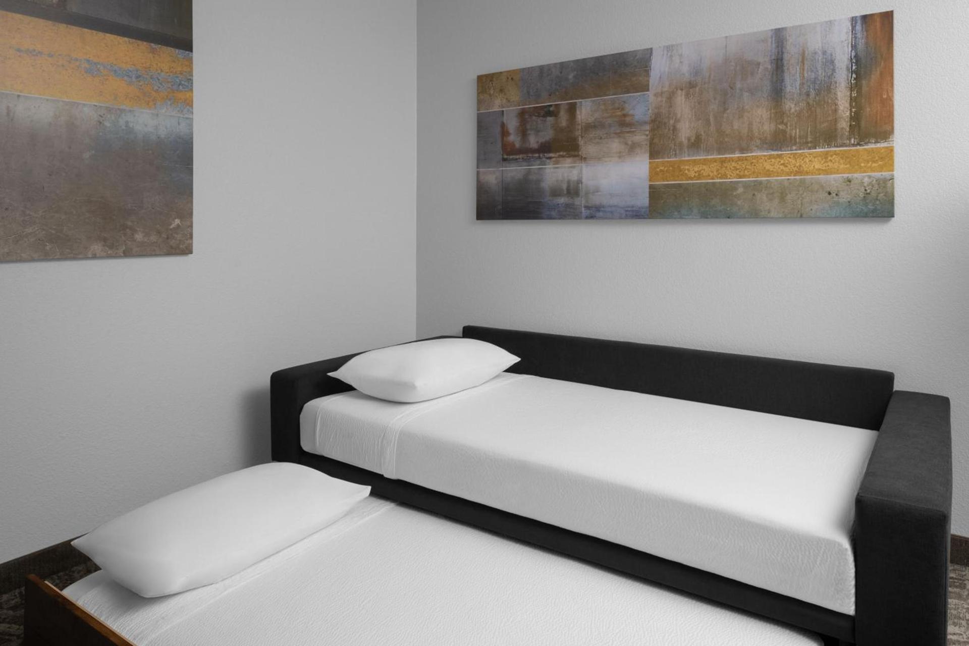 SpringHill Suites by Marriott Grand Rapids Airport Southeast photo 29