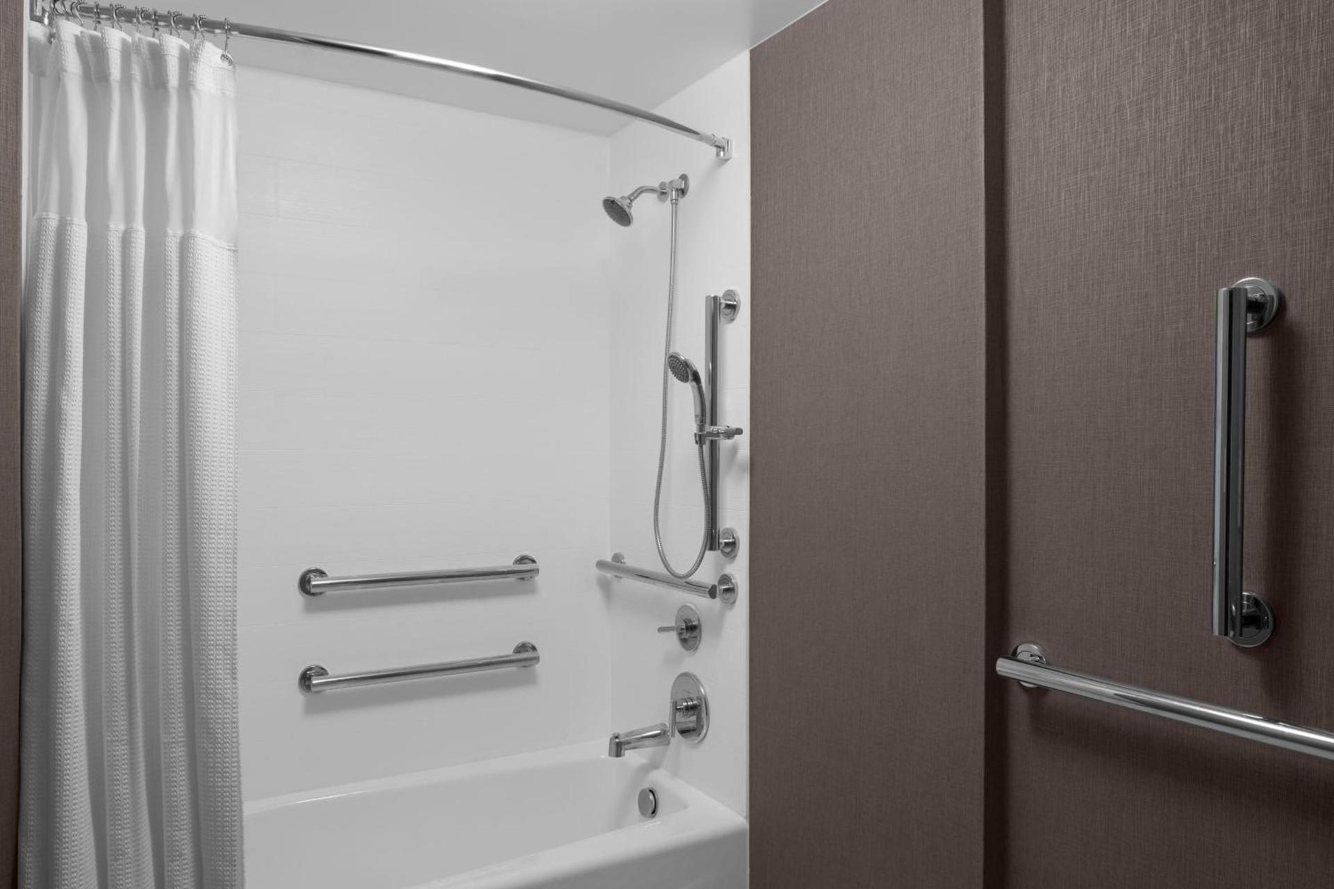 SpringHill Suites by Marriott Grand Rapids Airport Southeast photo 31