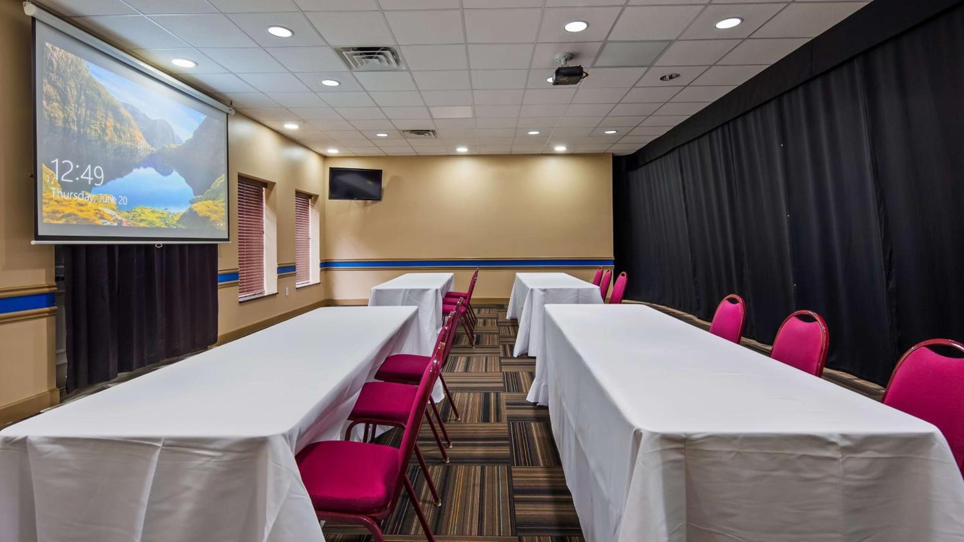 SureStay Hotel by Best Western Bardstown General Nelson photo 37