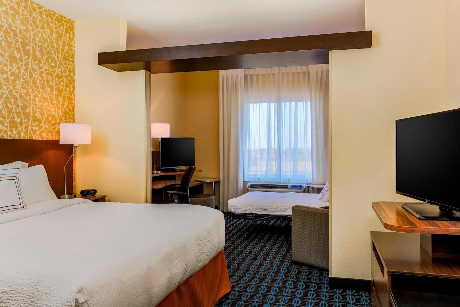 Fairfield Inn & Suites by Marriott Snyder photo 21