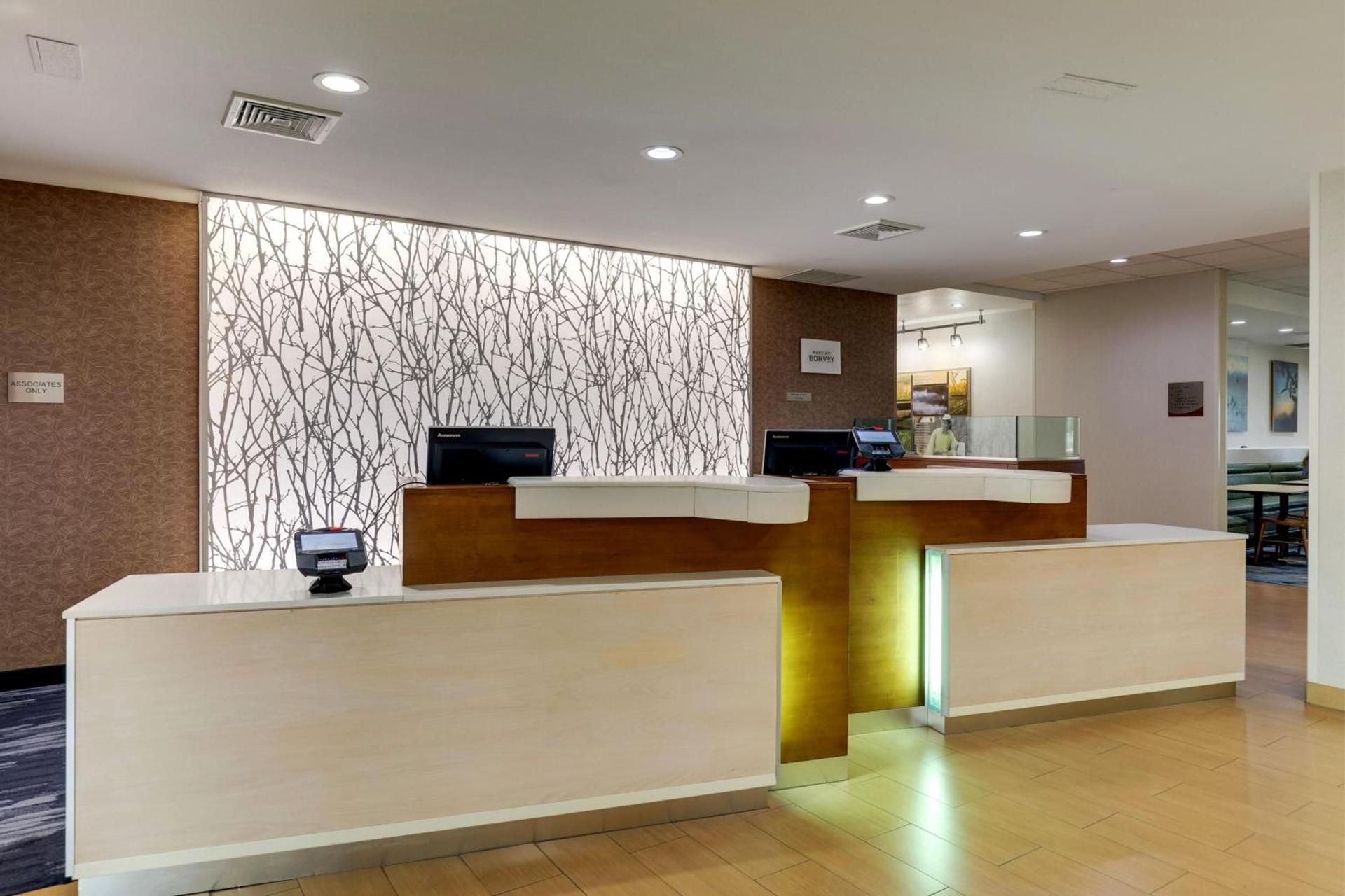 Fairfield Inn and Suites Hutchinson photo 4