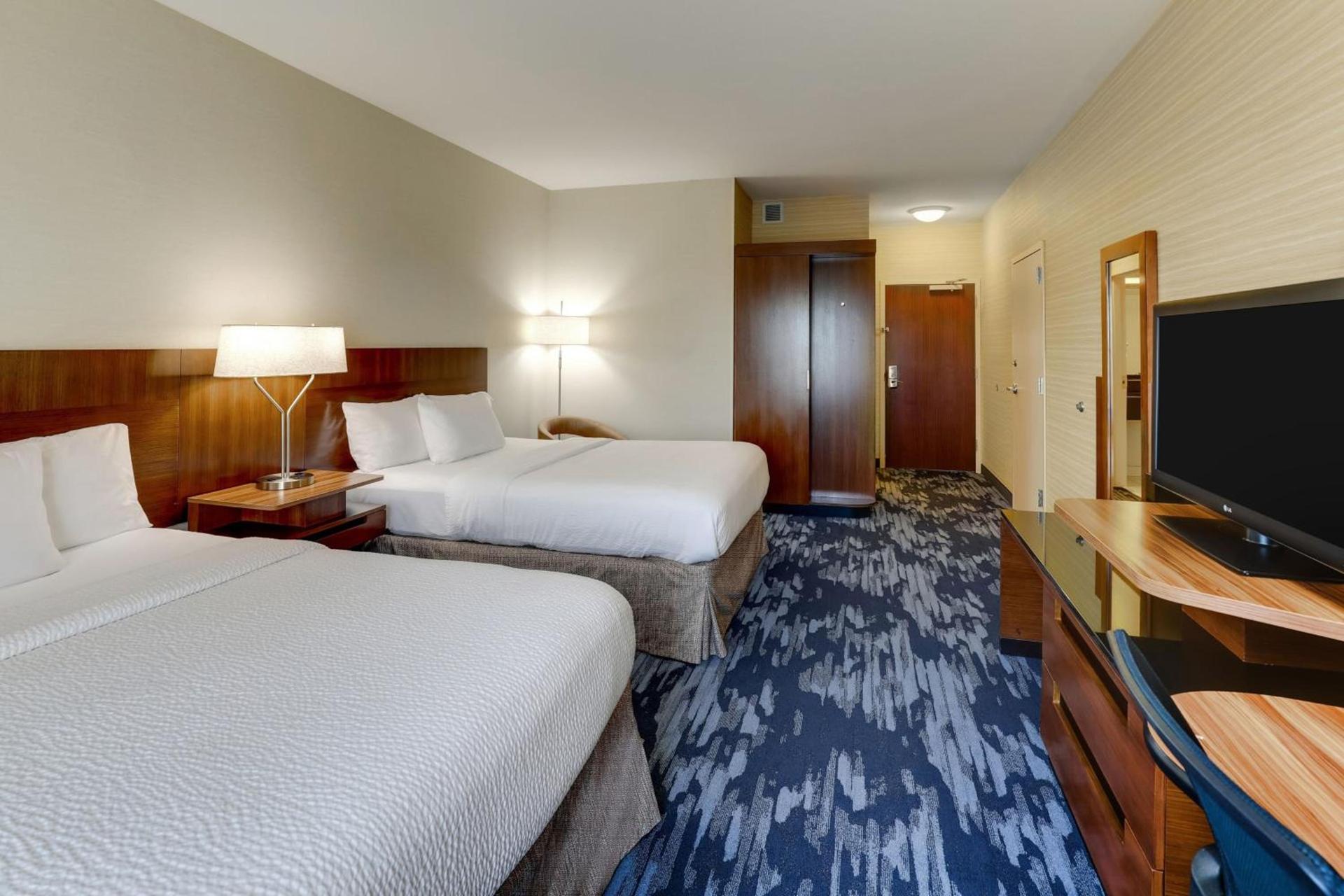 Fairfield Inn and Suites Hutchinson photo 6