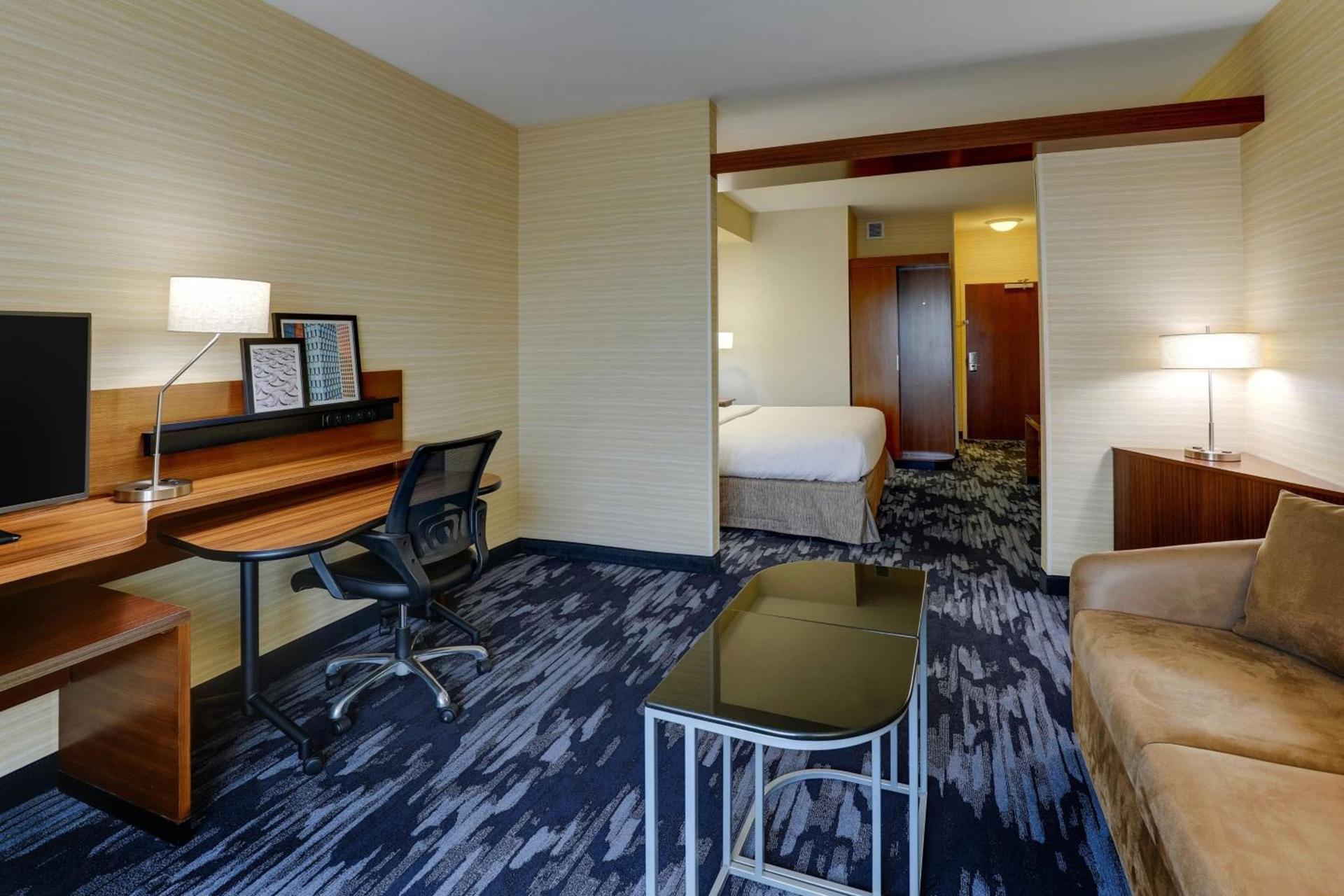 Fairfield Inn and Suites Hutchinson photo 14