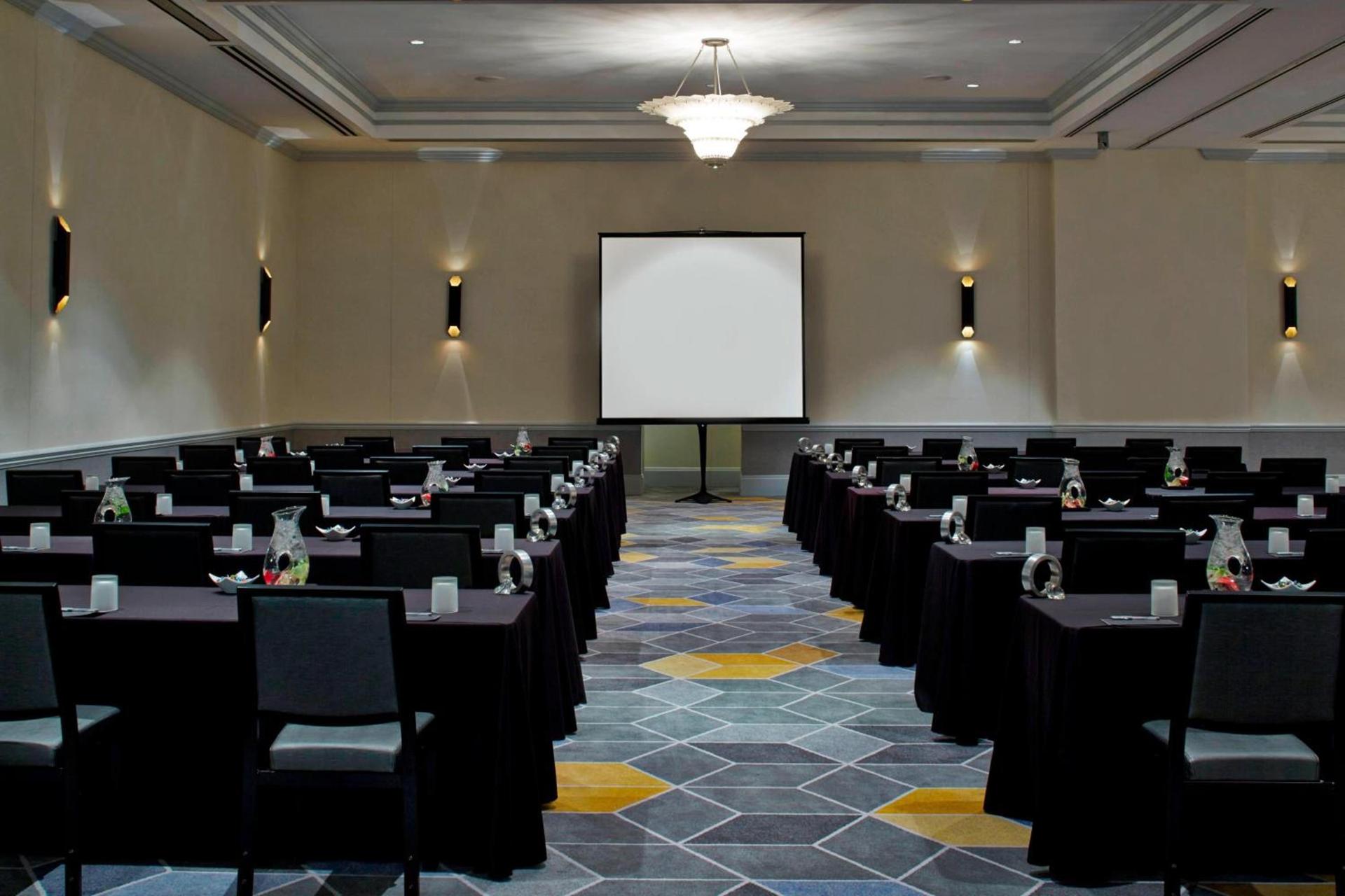 Renaissance Providence Downtown Hotel photo 31