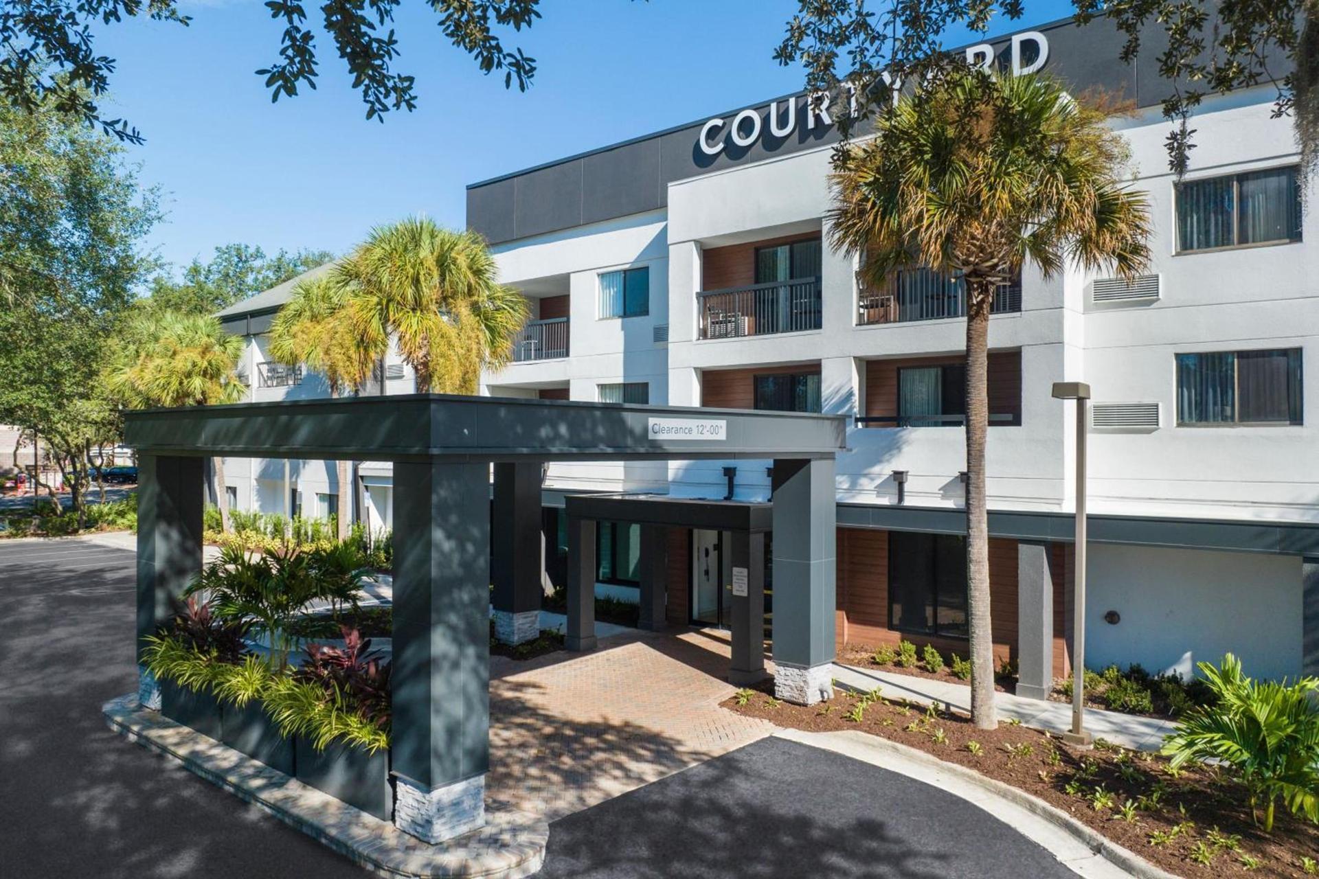 Courtyard Tampa North / I-75 Fletcher photo 8