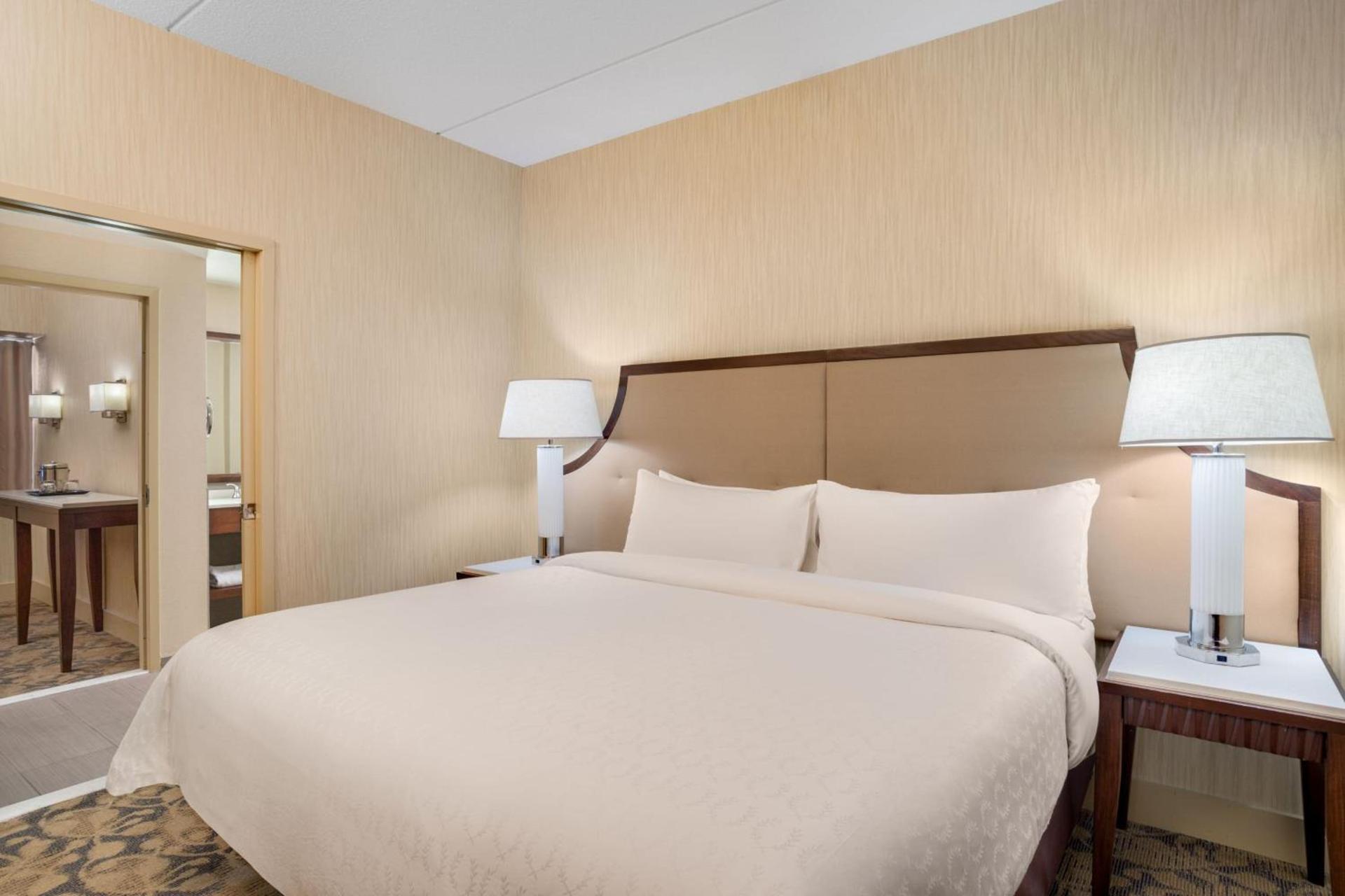 Sheraton Lincoln Harbor Hotel photo 29
