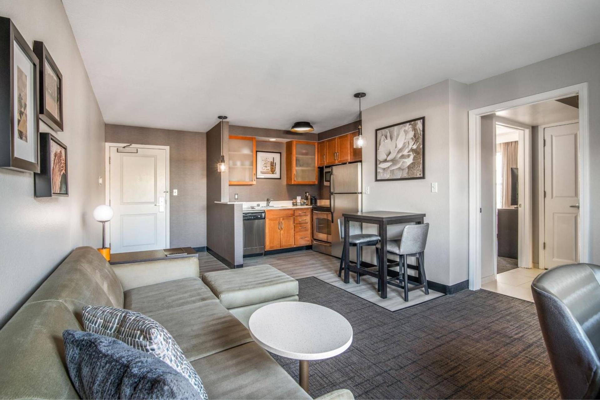 Residence Inn Phoenix Glendale Sports & Entertainment District photo 44
