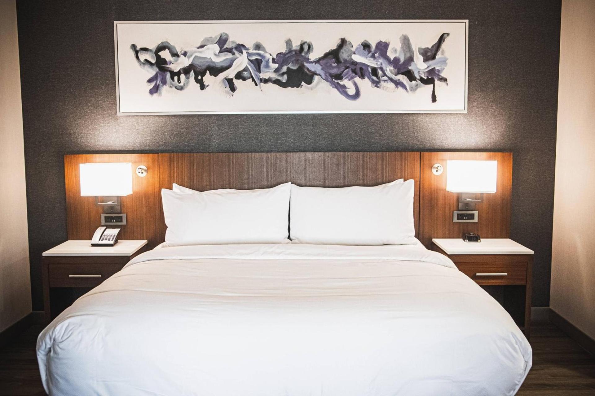 Delta Hotels by Marriott Cincinnati Sharonville photo 14