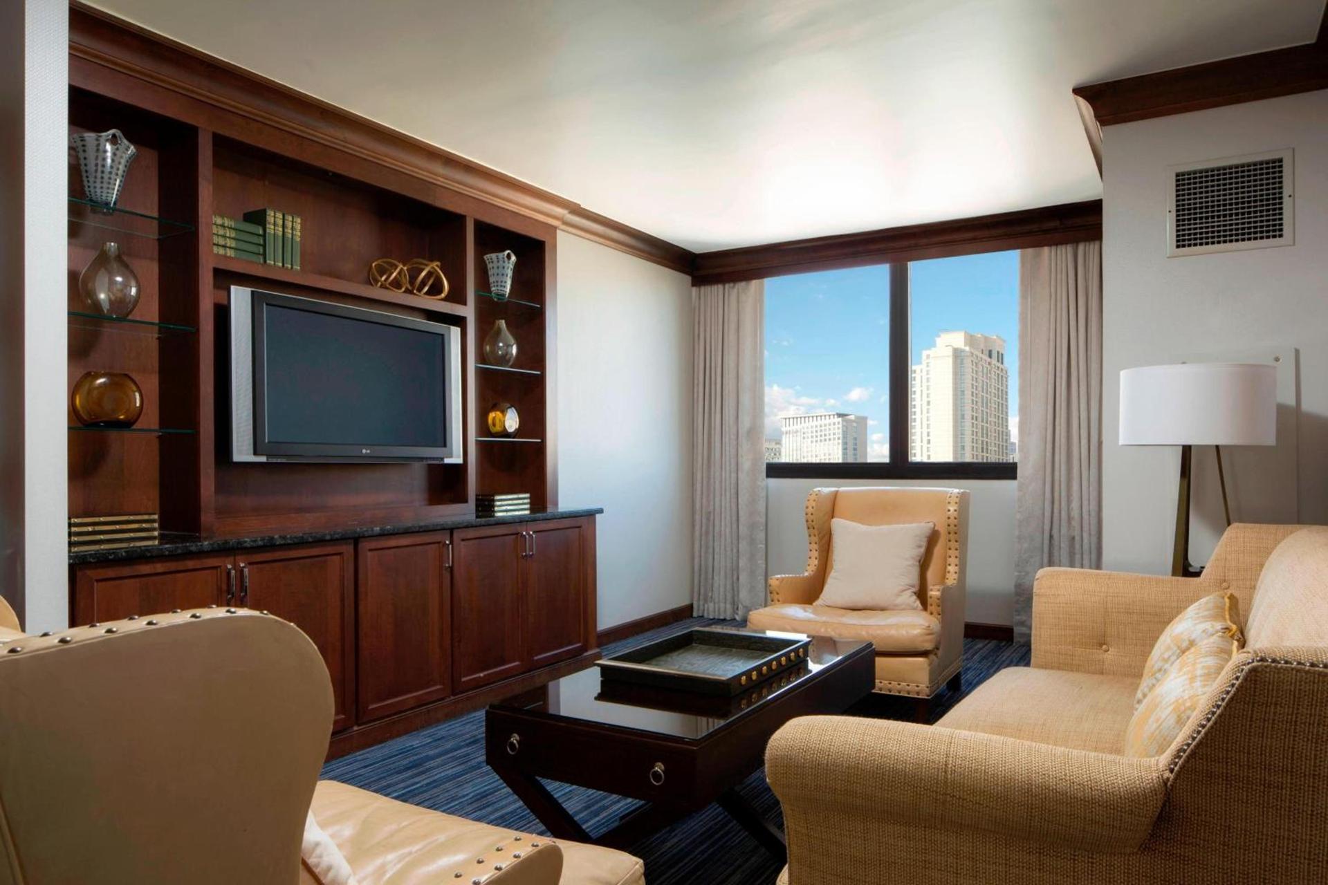 Sheraton Norfolk Waterside Hotel photo 19