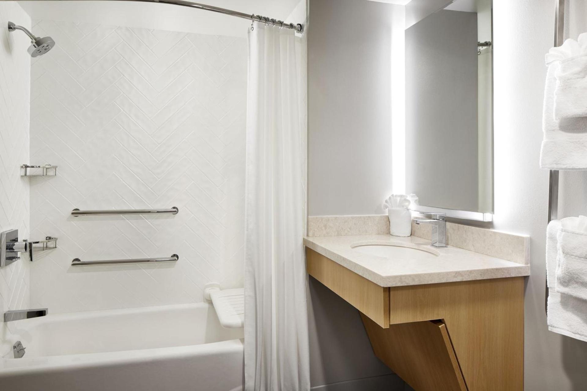 TownePlace Suites Dulles Airport photo 11