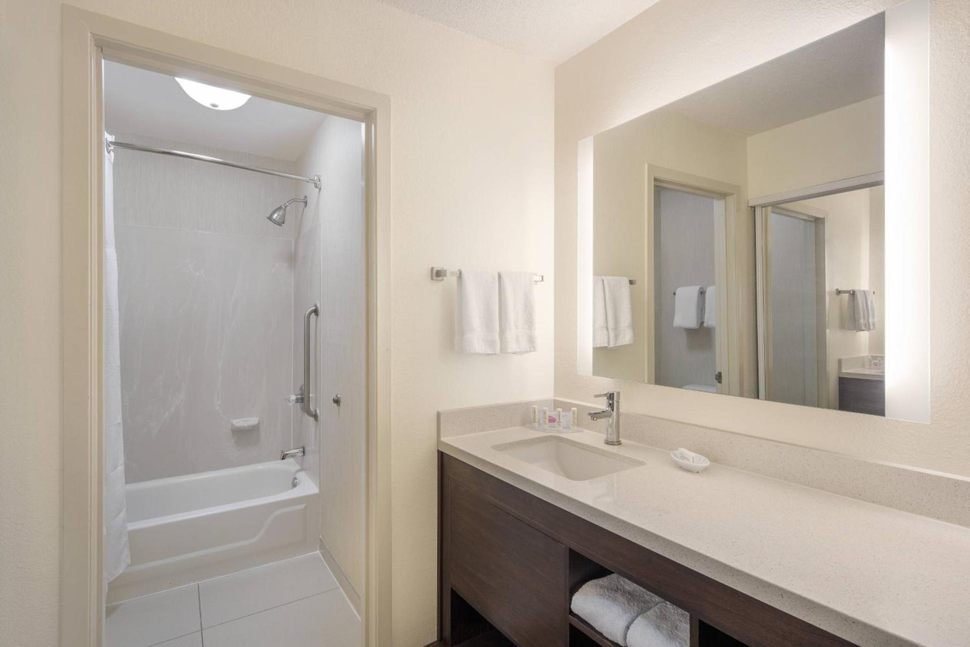 Residence Inn Indianapolis Airport photo 15