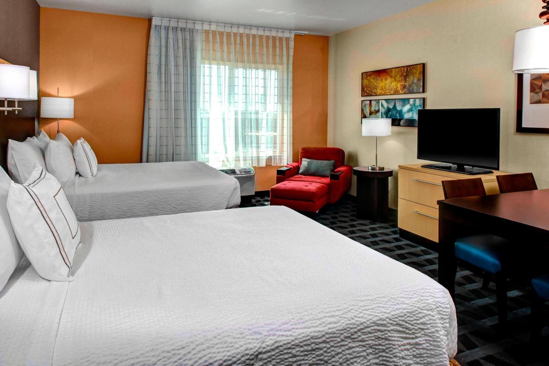 TownePlace Suites by Marriott Bakersfield West photo 9