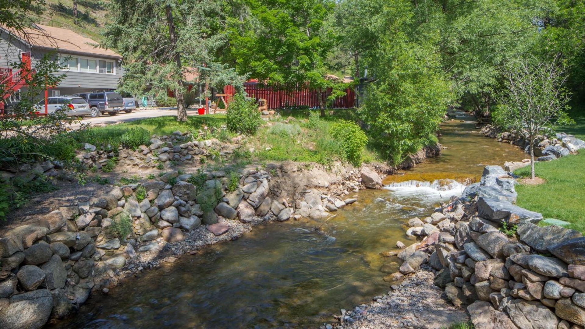 A-Lodge Boulder photo 42