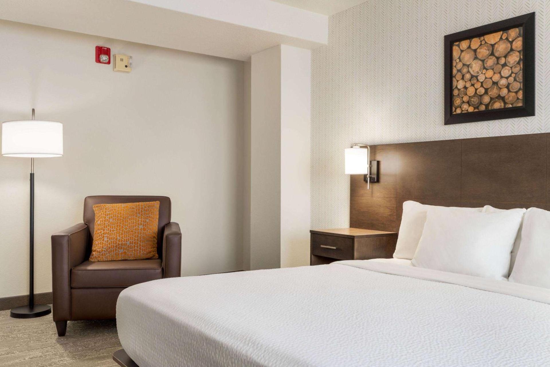Days Inn & Suites by Wyndham Bozeman photo 18