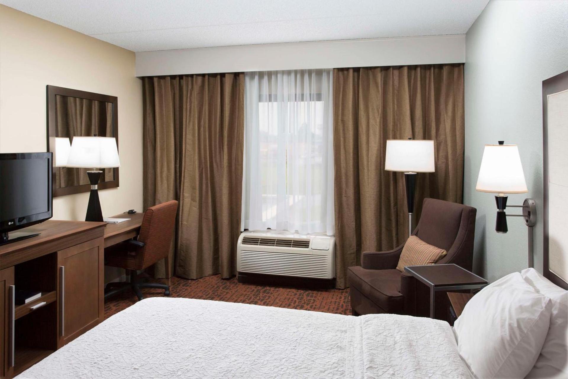Hampton Inn Troy photo 28