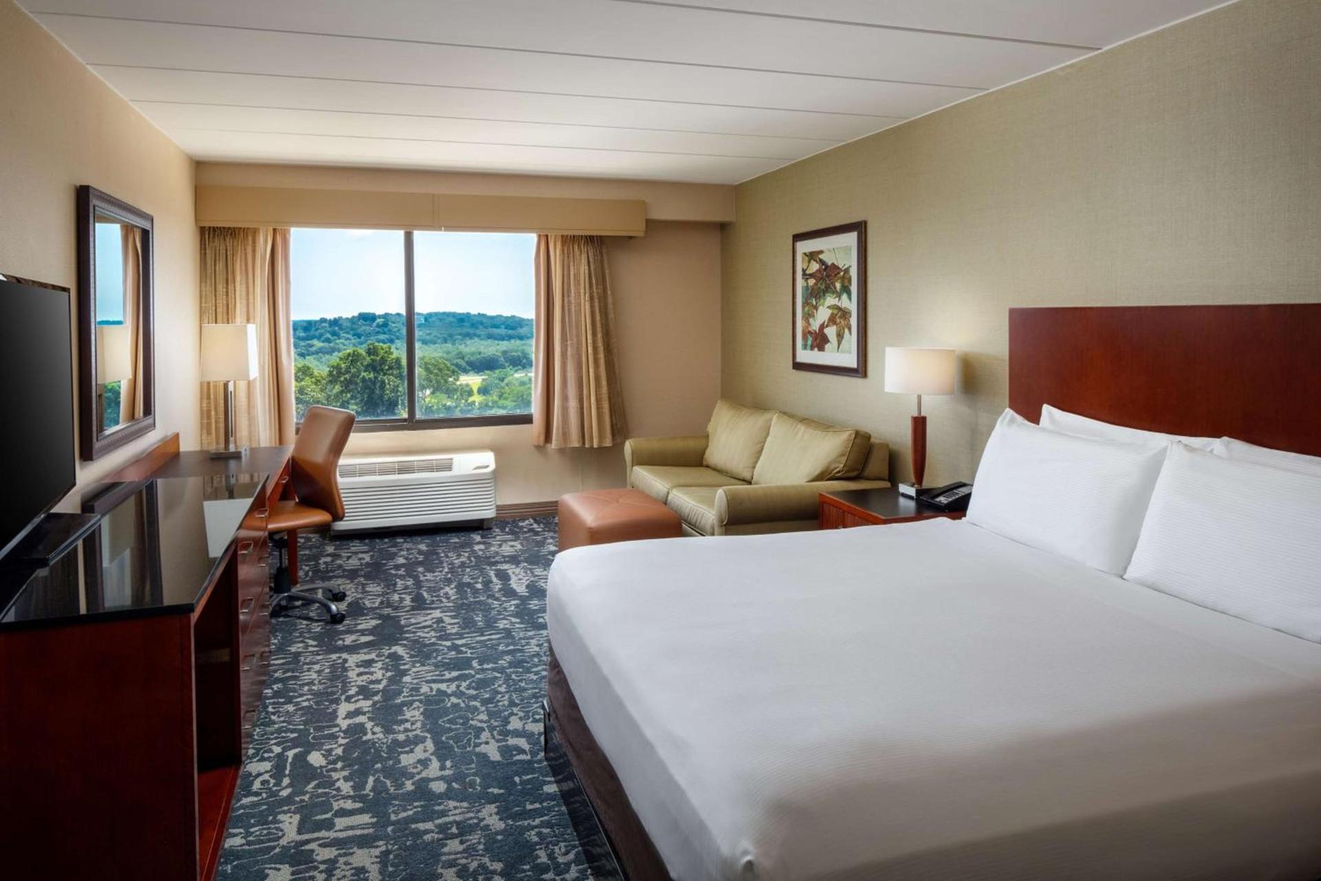 DoubleTree Boston North Shore Danvers photo 21
