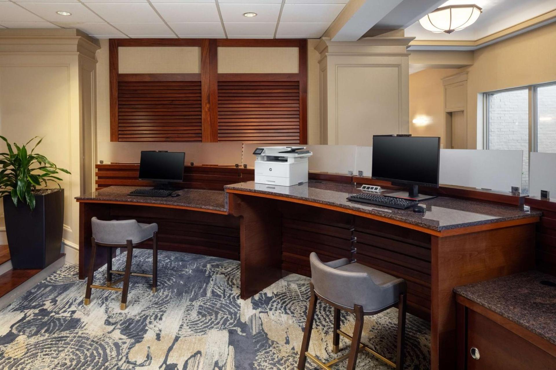 DoubleTree Boston North Shore Danvers photo 45