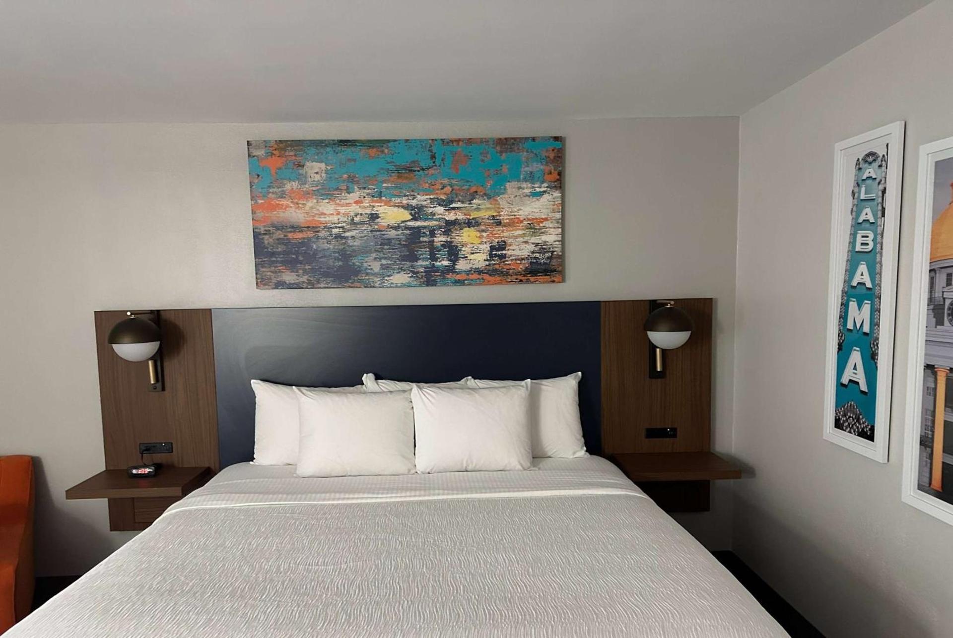 La Quinta by Wyndham Birmingham Homewood photo 16