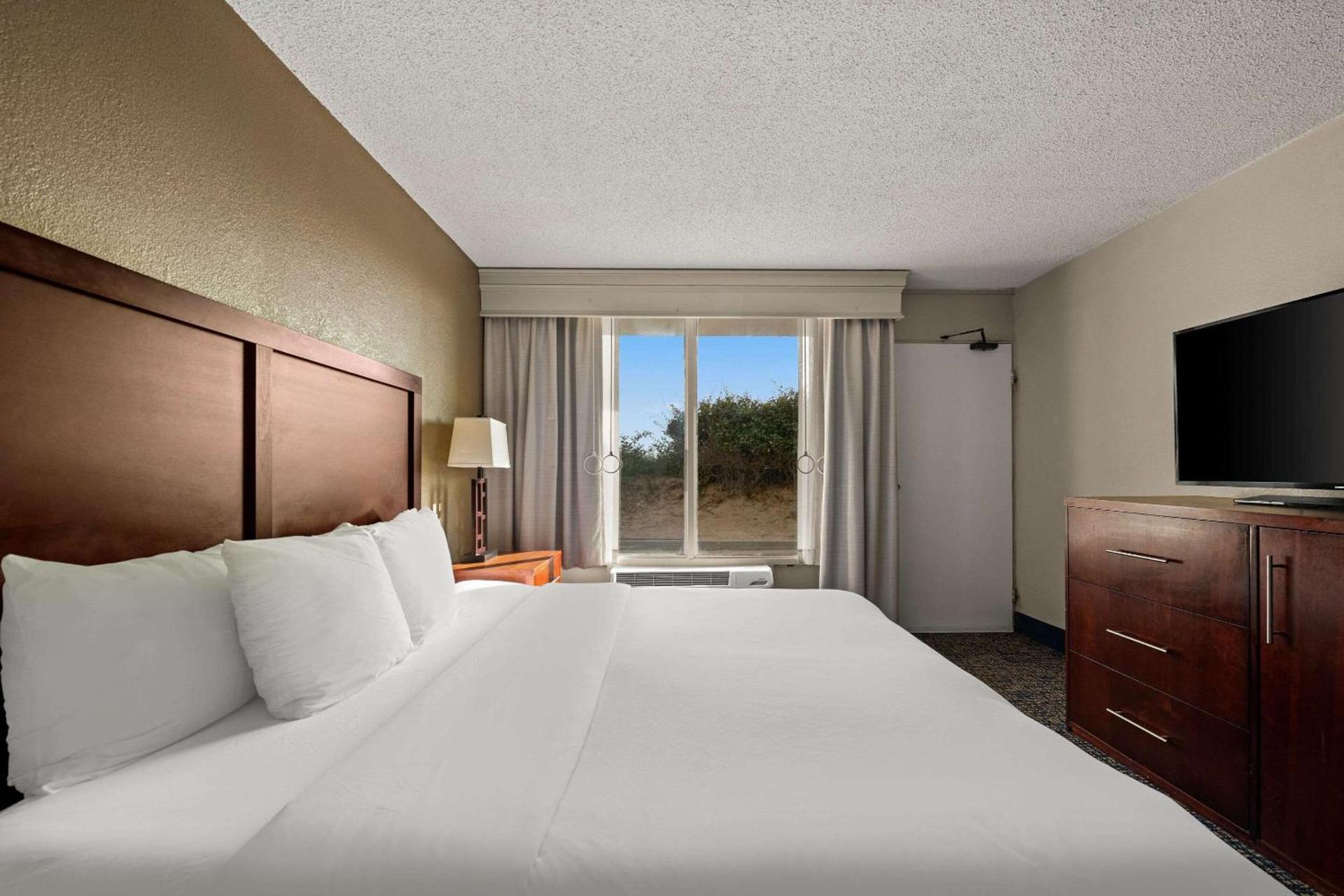 Comfort Inn On the Ocean photo 14