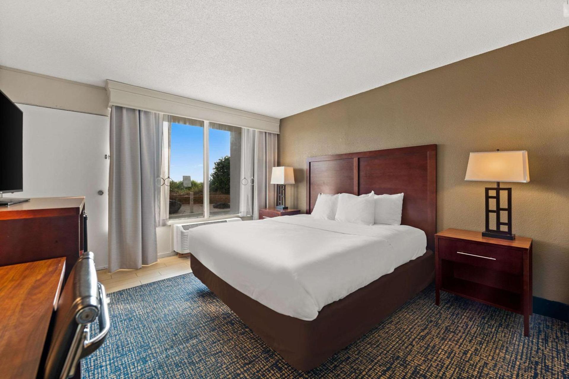 Comfort Inn On the Ocean photo 19