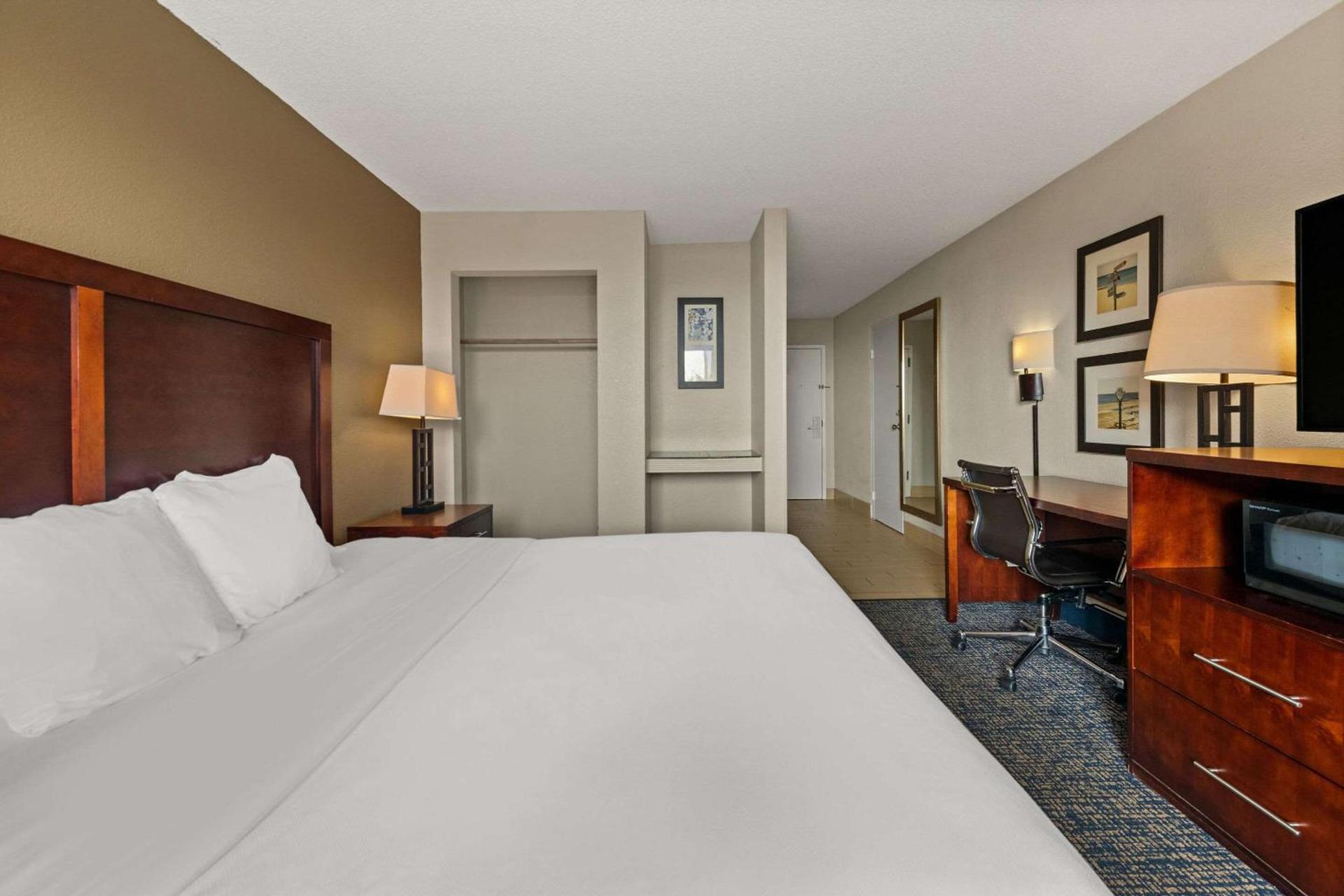 Comfort Inn On the Ocean photo 21
