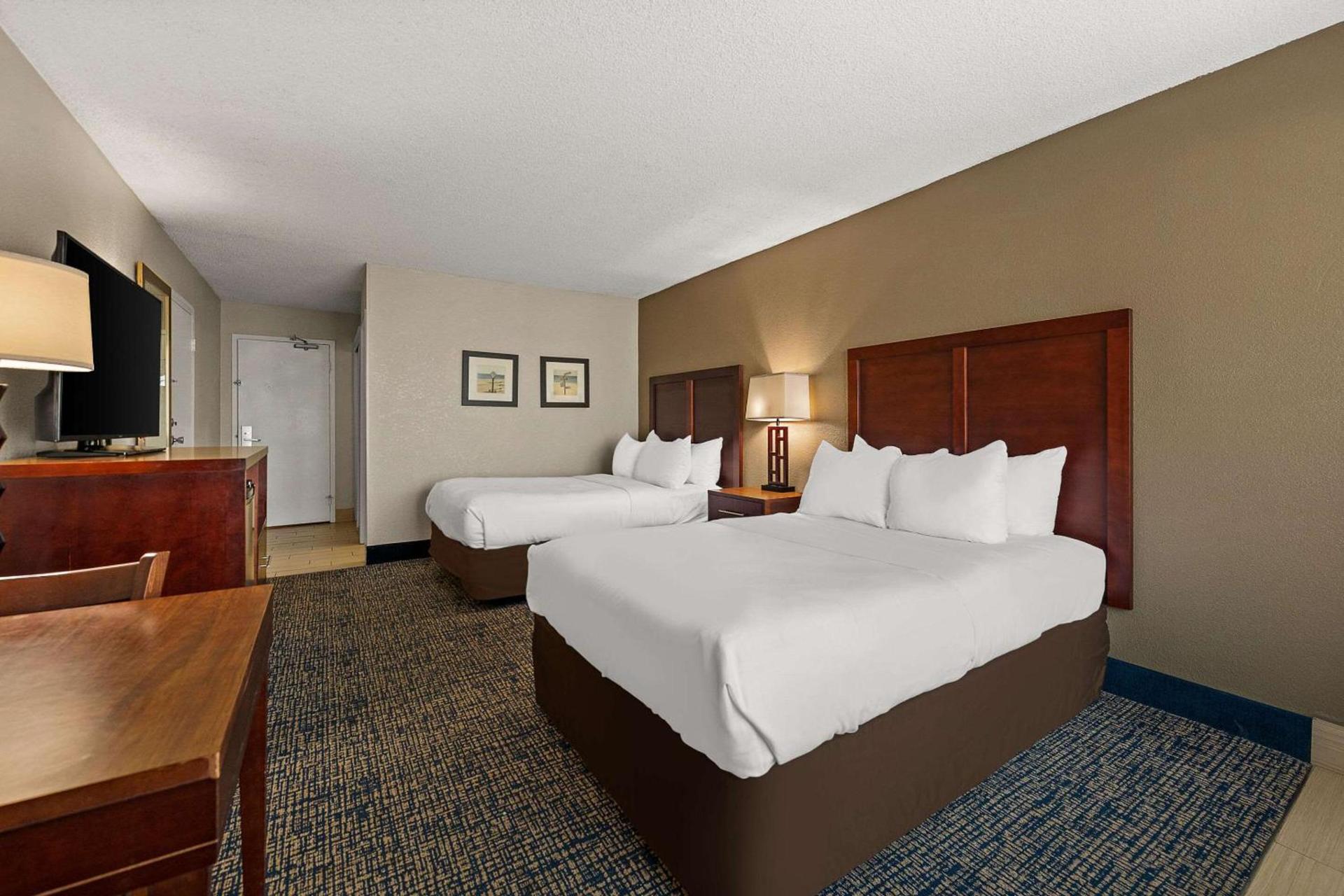 Comfort Inn On the Ocean photo 23