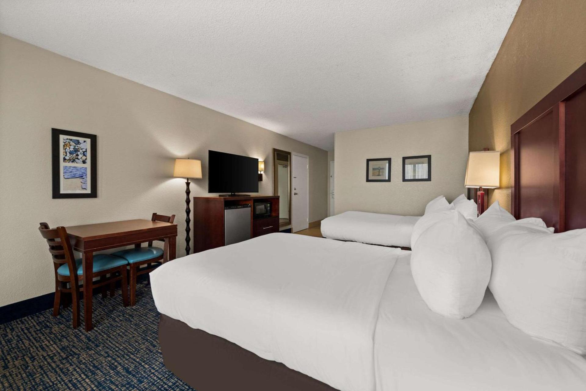 Comfort Inn On the Ocean photo 24