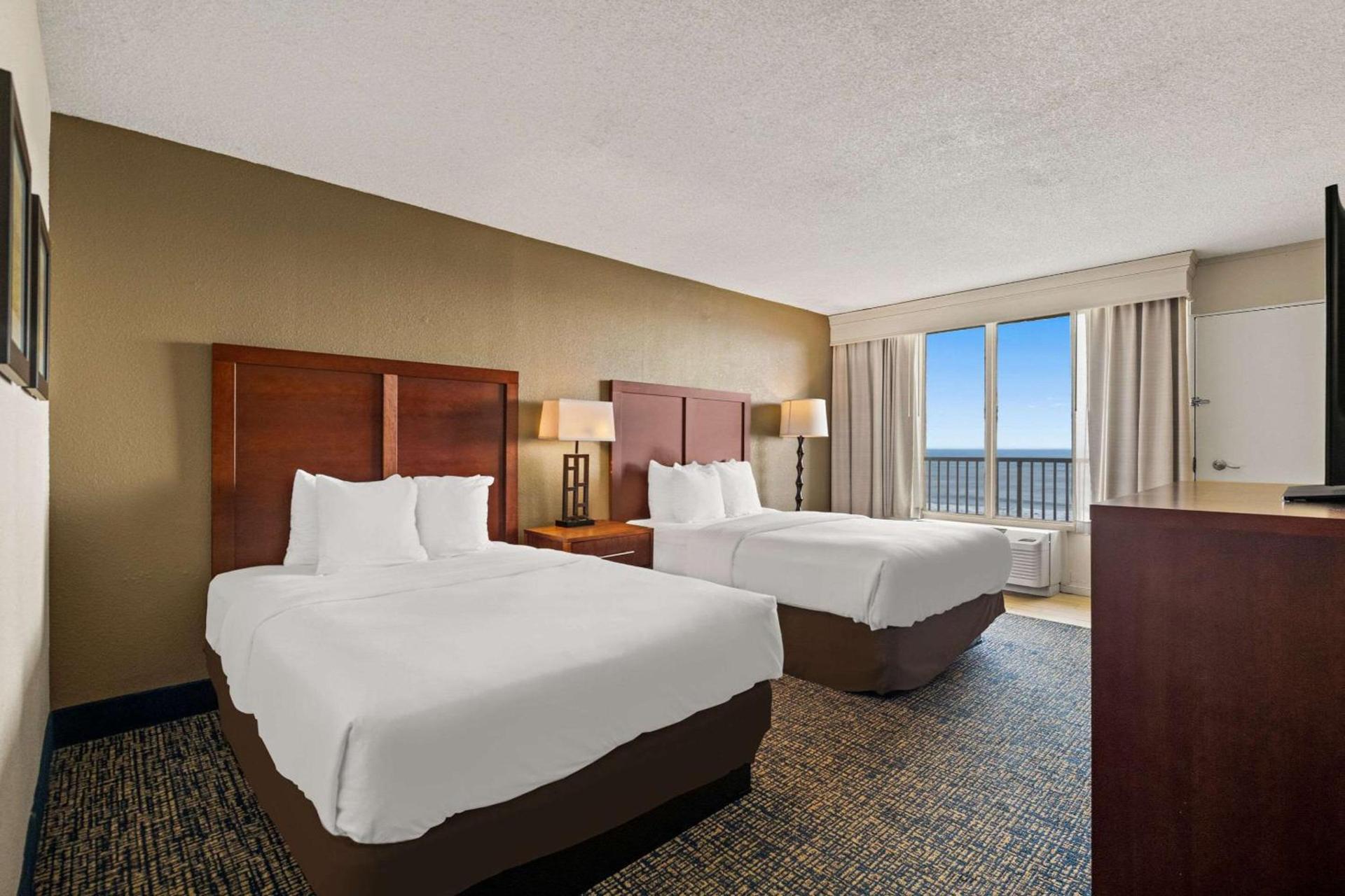 Comfort Inn On the Ocean photo 25