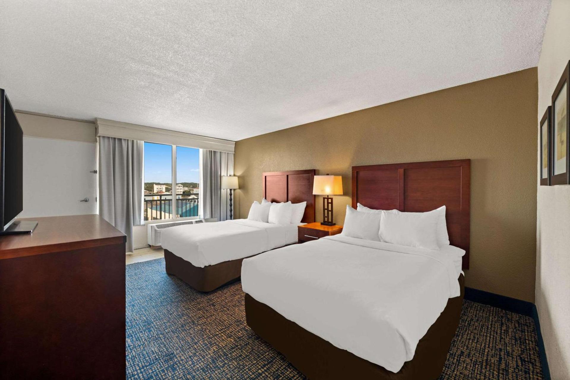 Comfort Inn On the Ocean photo 28