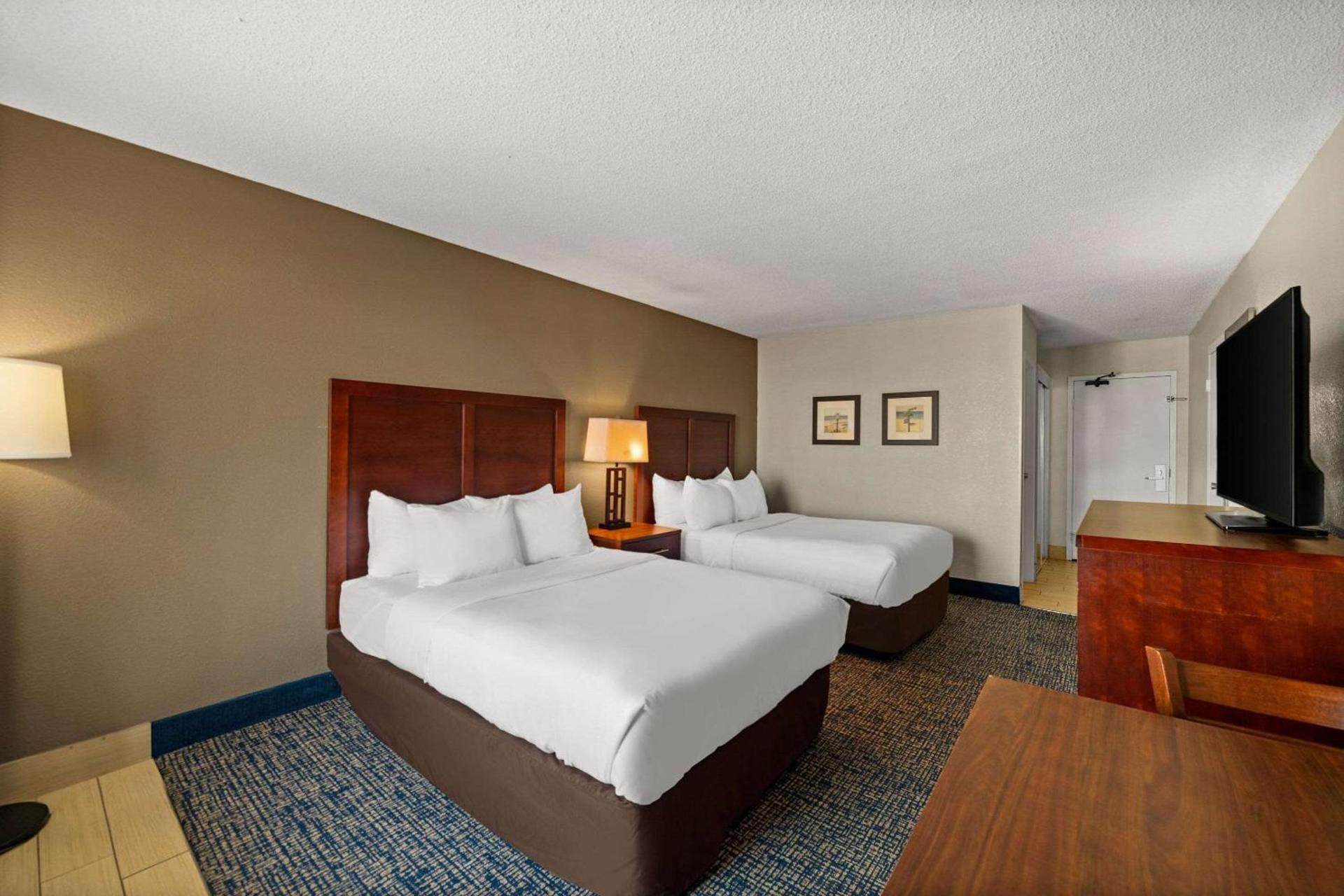 Comfort Inn On the Ocean photo 29