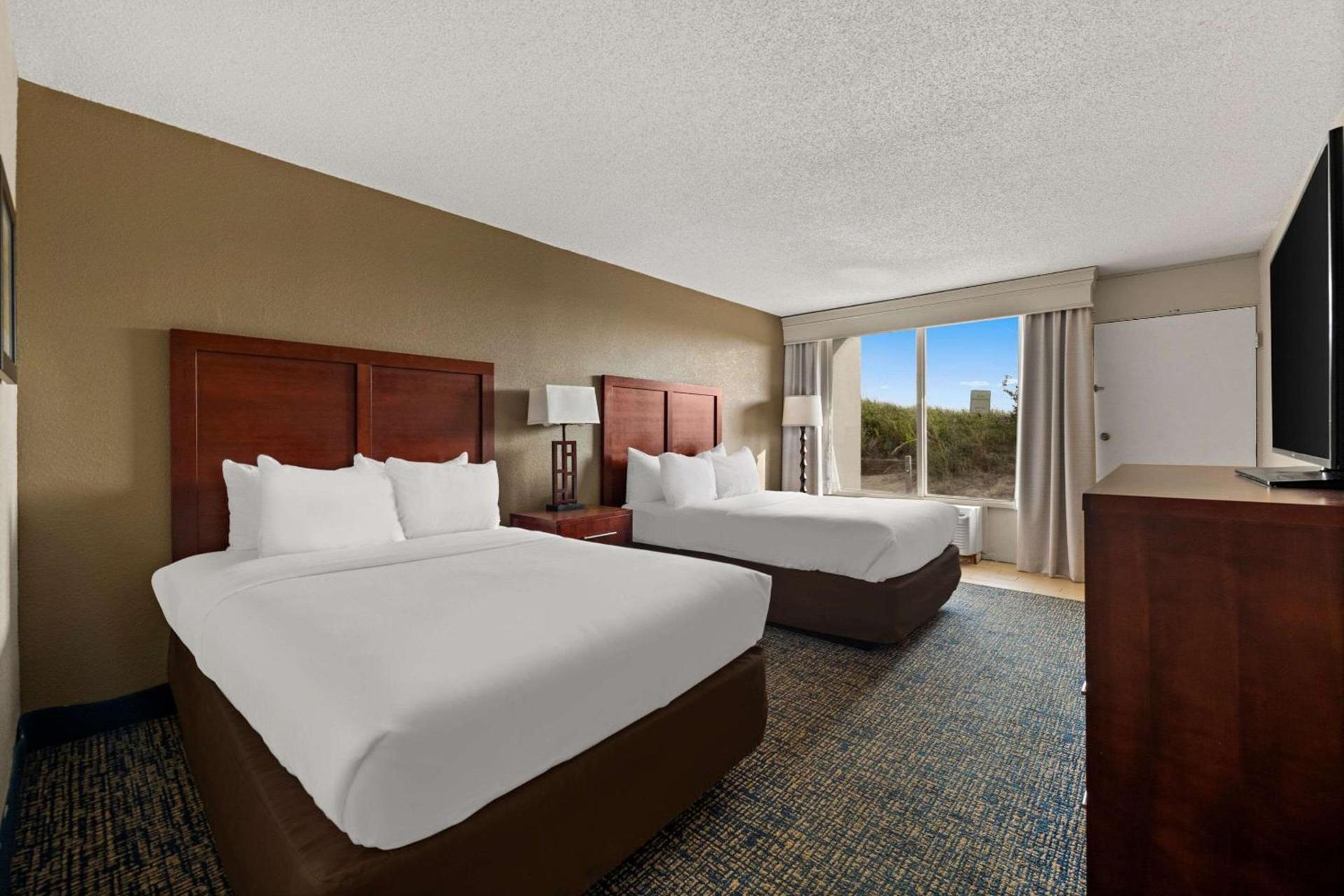 Comfort Inn On the Ocean photo 31
