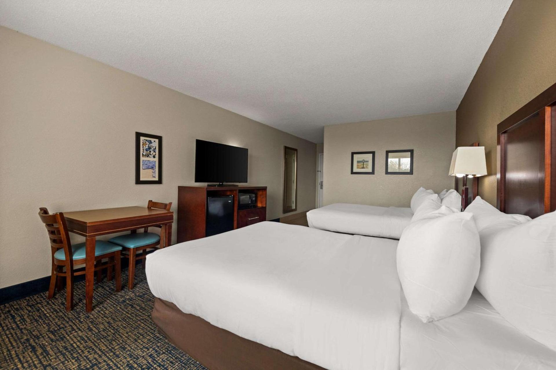Comfort Inn On the Ocean photo 33