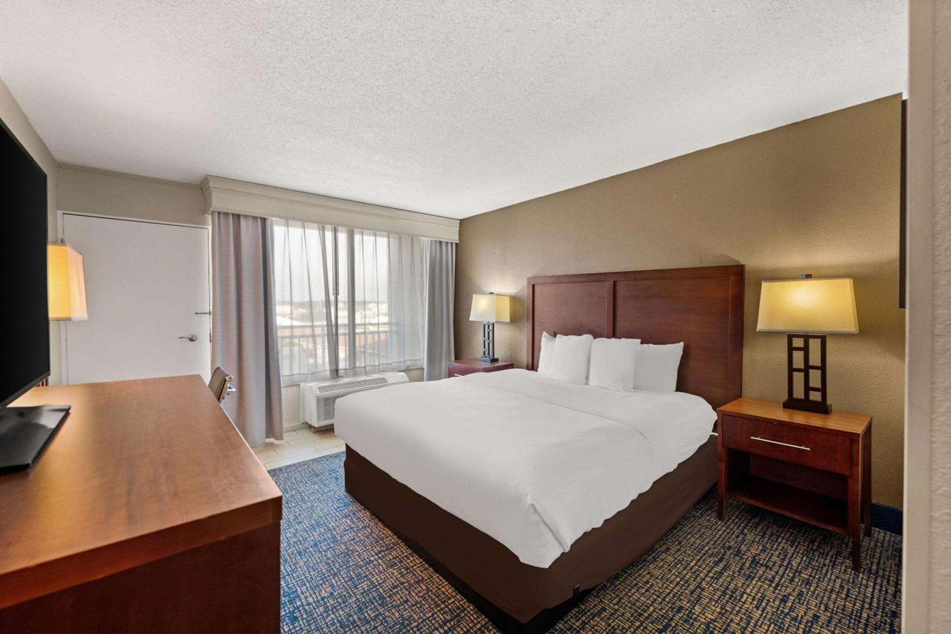 Comfort Inn On the Ocean photo 34