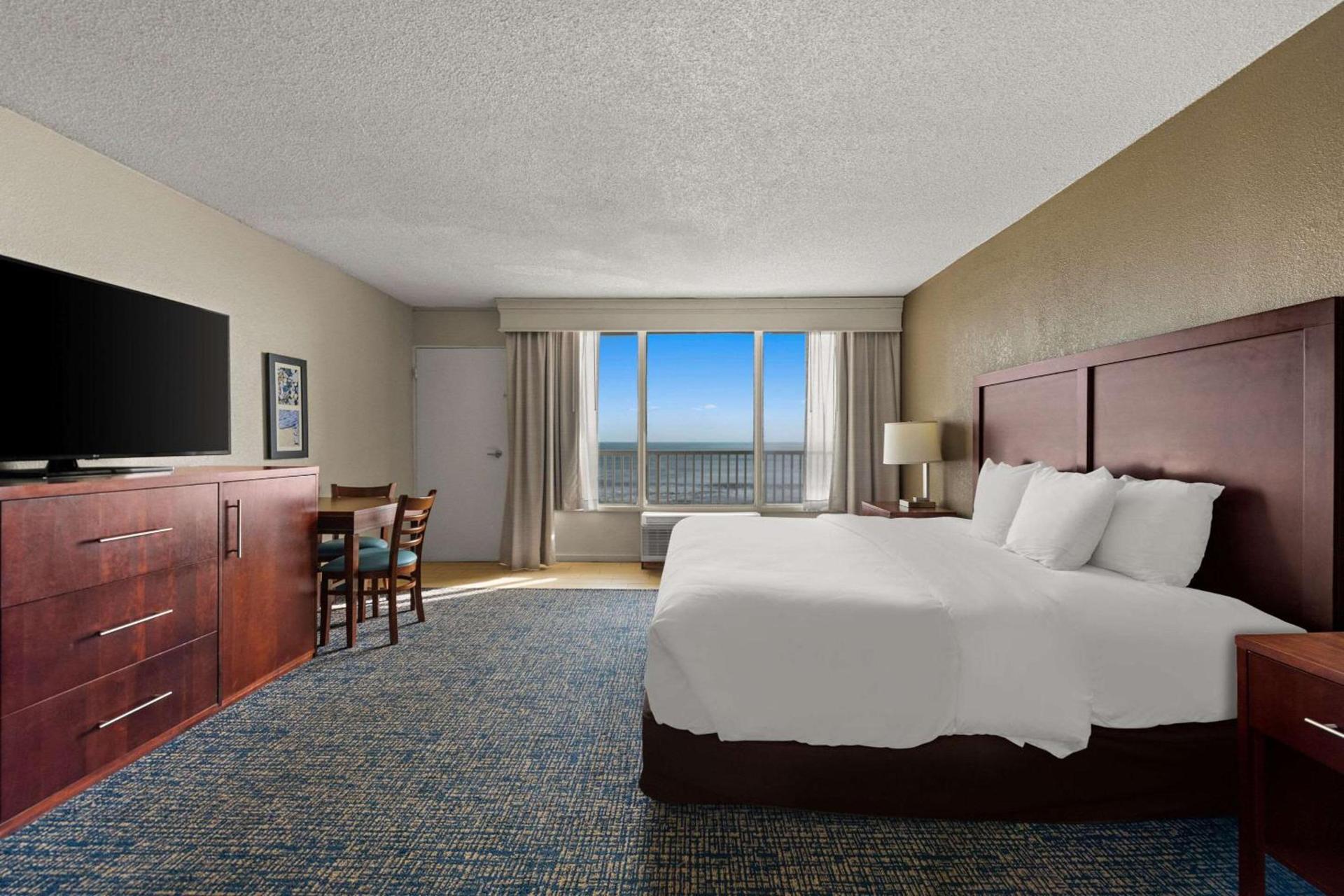 Comfort Inn On the Ocean photo 37