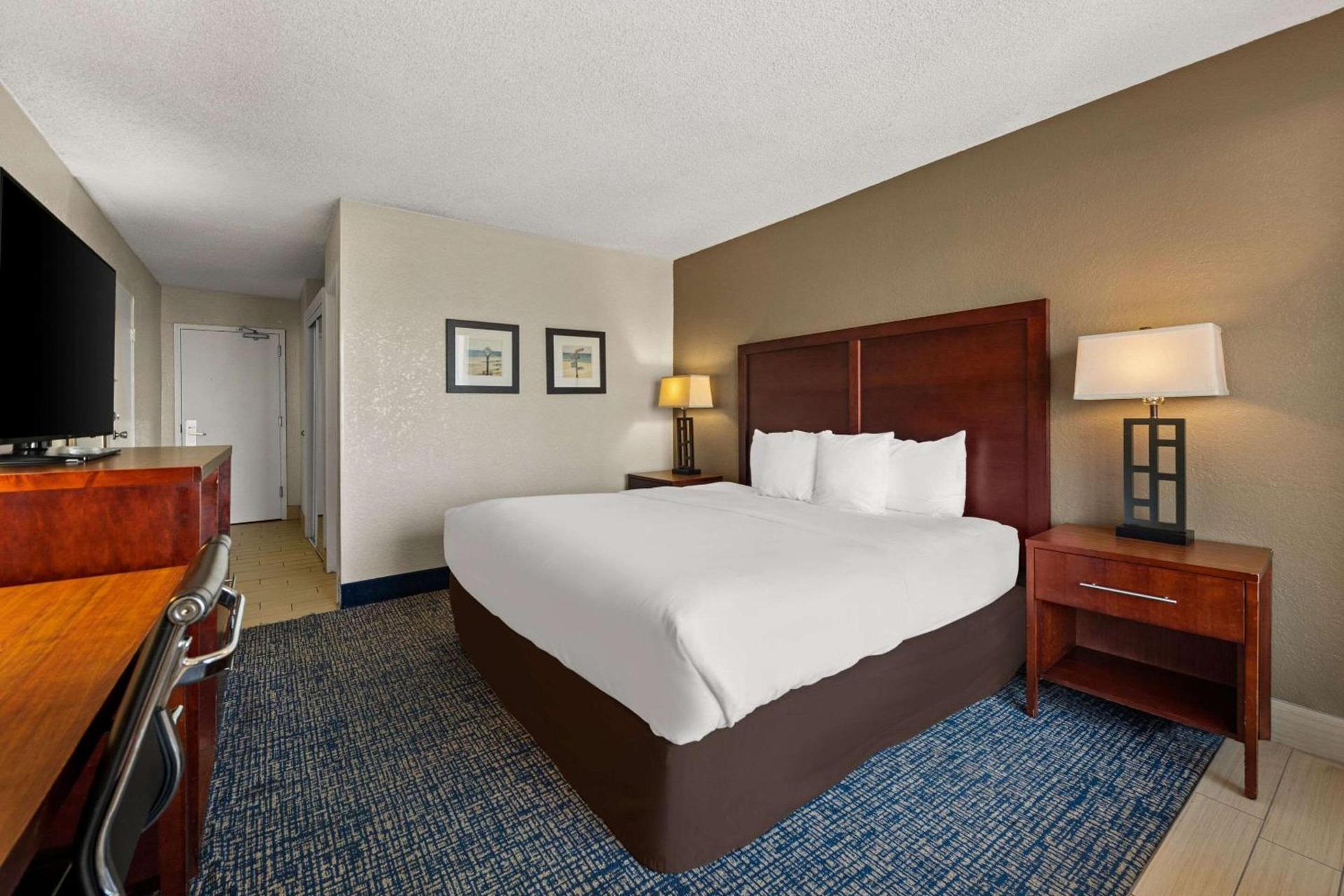 Comfort Inn On the Ocean photo 44