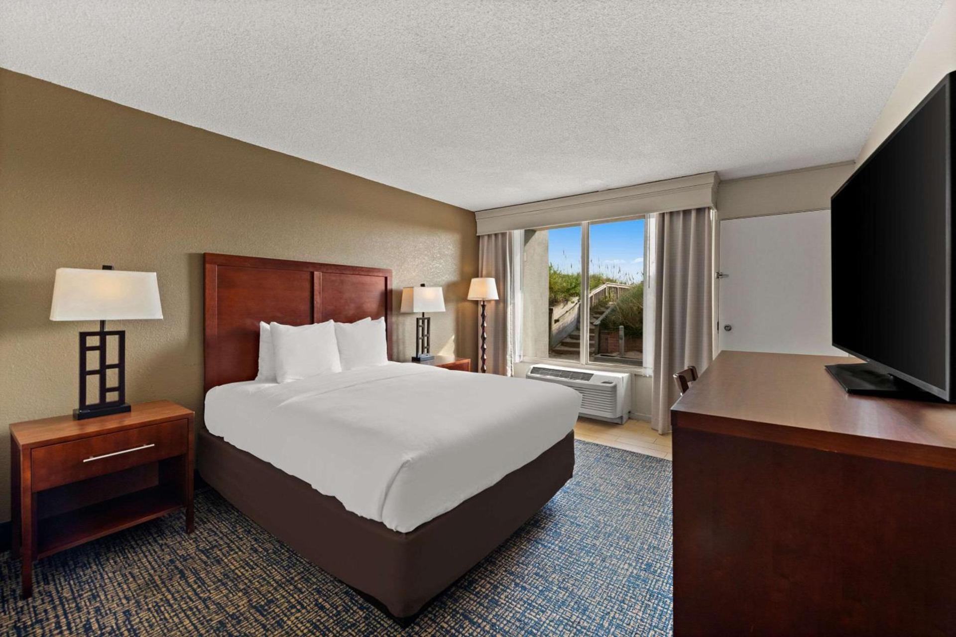 Comfort Inn On the Ocean photo 46
