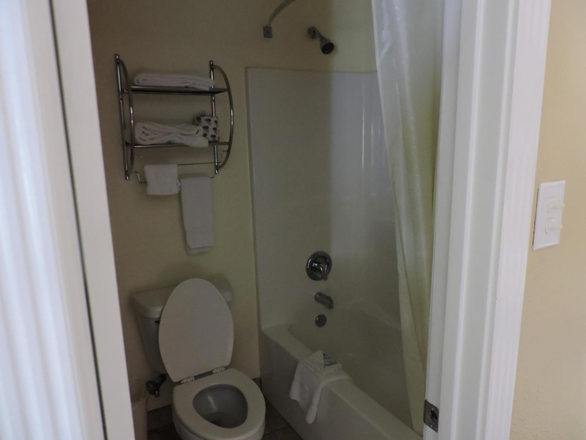 Budget Inn Temple photo 16